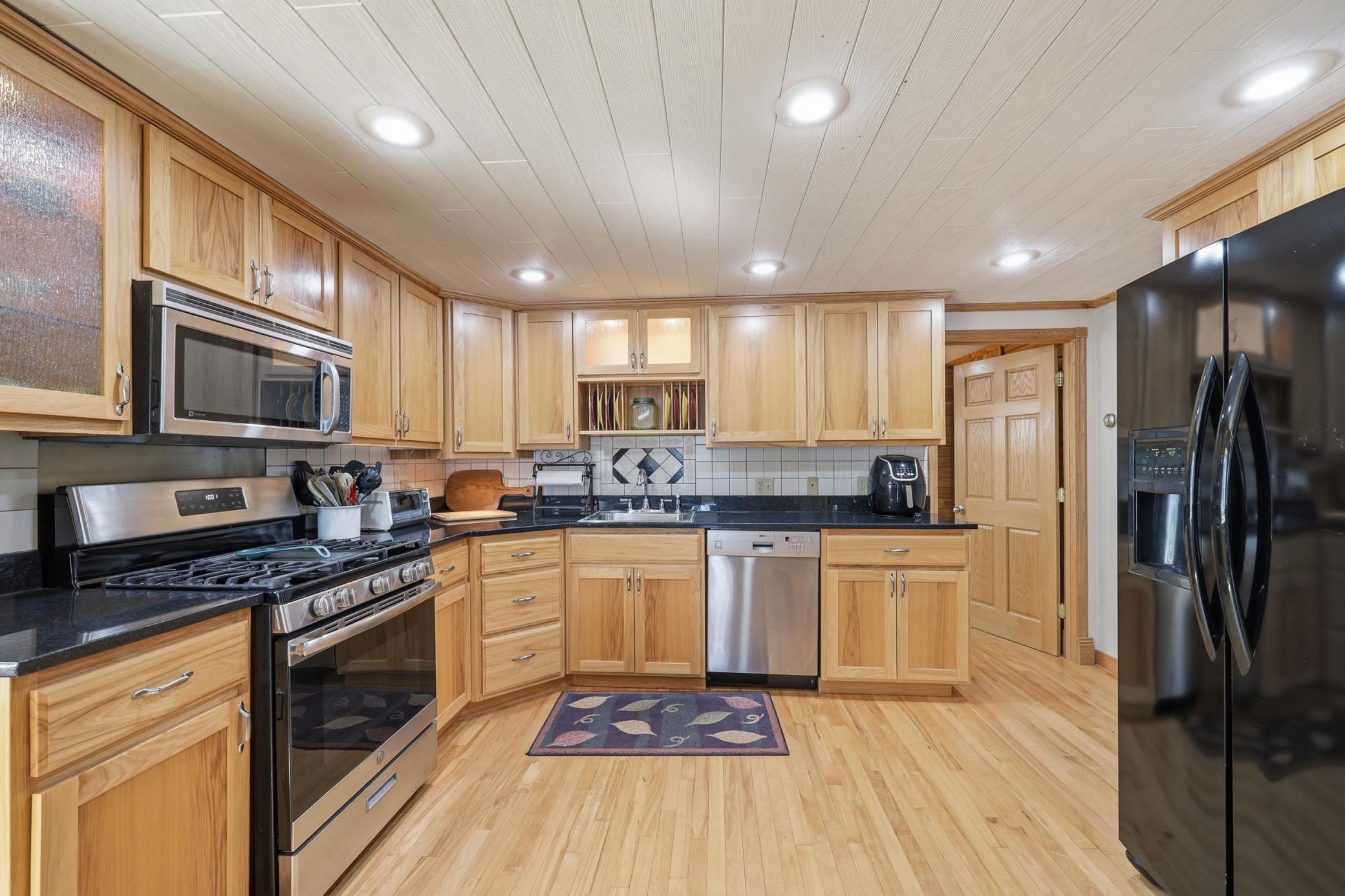 1997 single family home for sale at 36710 141st Avenue in Menahga, MN — 3 bed, 3 bath (photo 16 of 49)