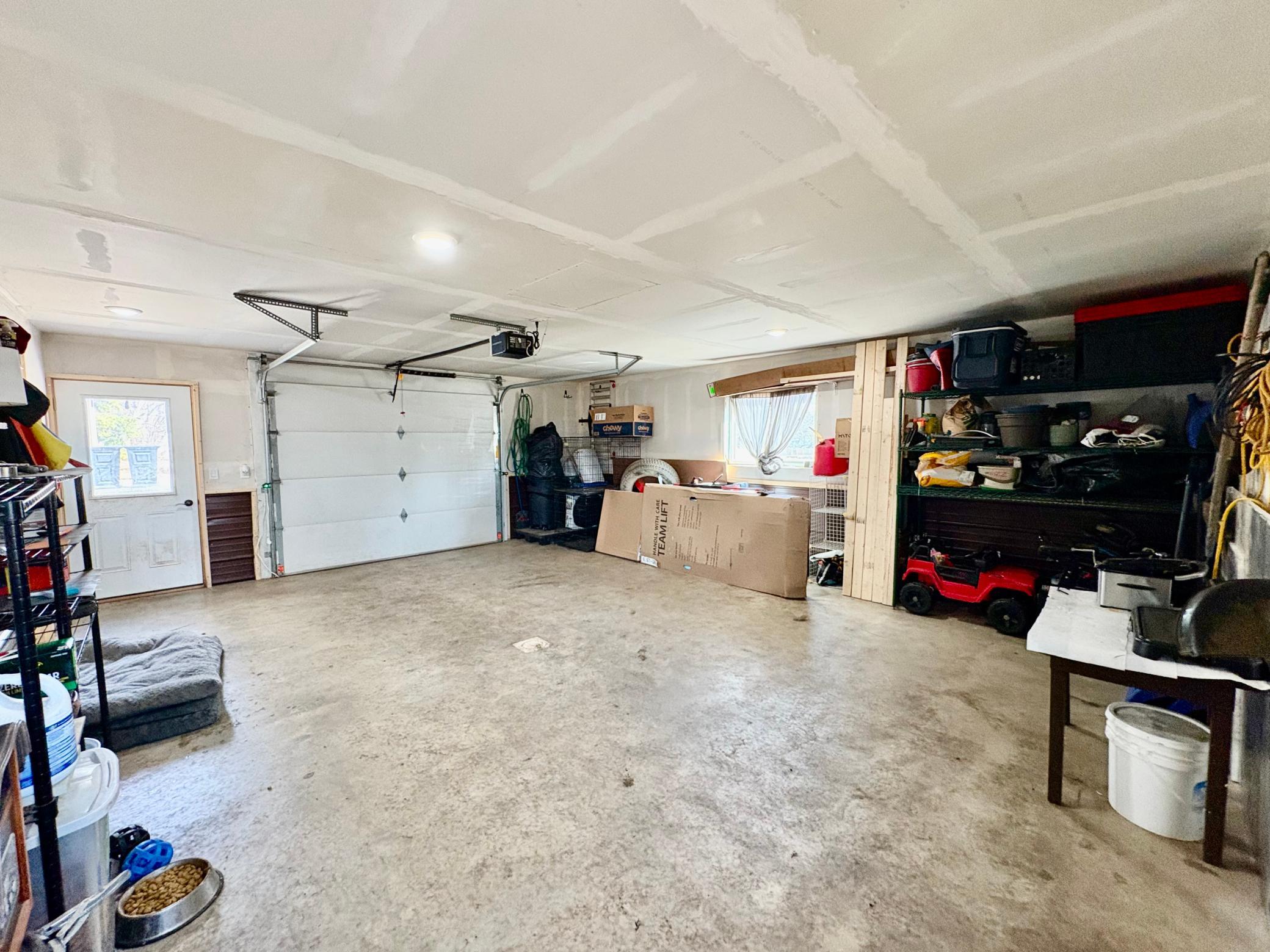 1945 single family home for sale at 121 5th Avenue NW in Baudette, MN — 3 bed, 2 bath (photo 6 of 22)