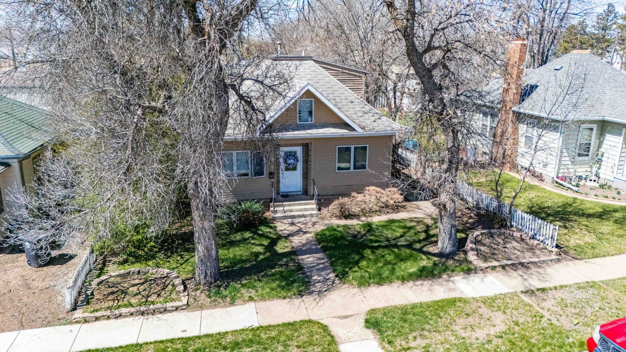 11 6th Avenue W, Dickinson ND 58601 - Photo 12 of 48