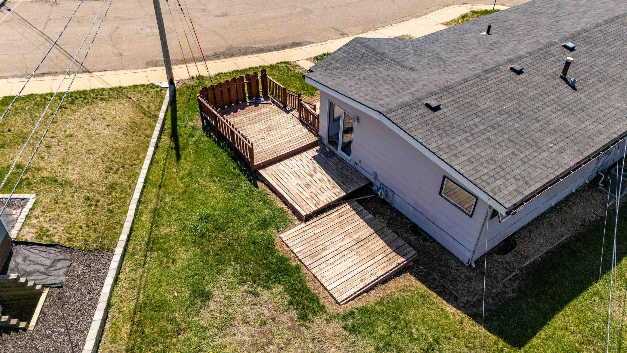 11 6th Avenue W, Dickinson ND 58601 - Photo 42 of 48