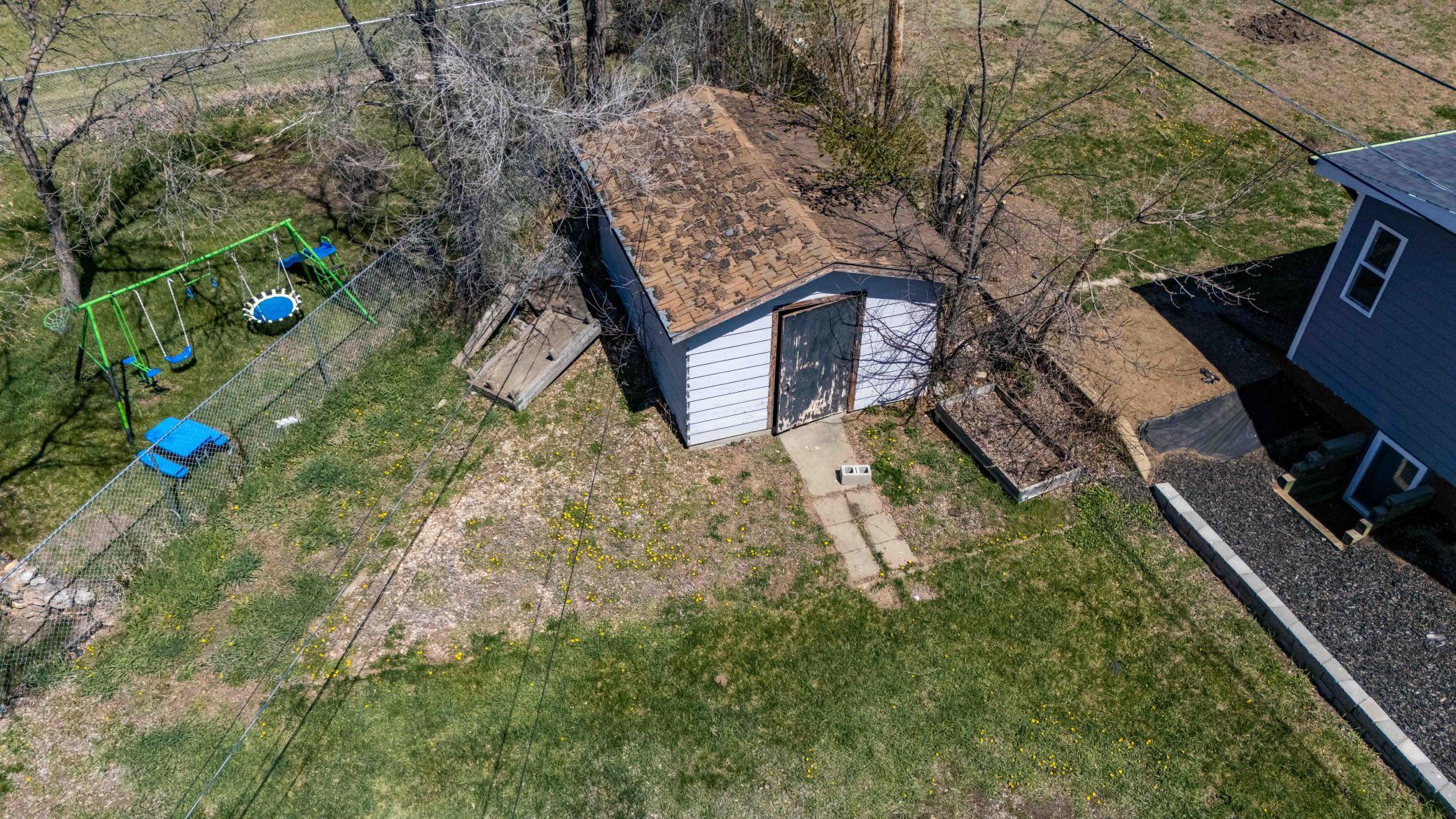 11 6th Avenue W, Dickinson ND 58601 - Photo 43 of 48