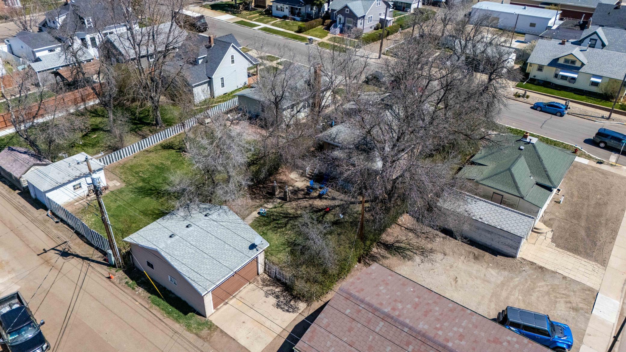 11 6th Avenue W, Dickinson ND 58601 - Photo 7 of 48