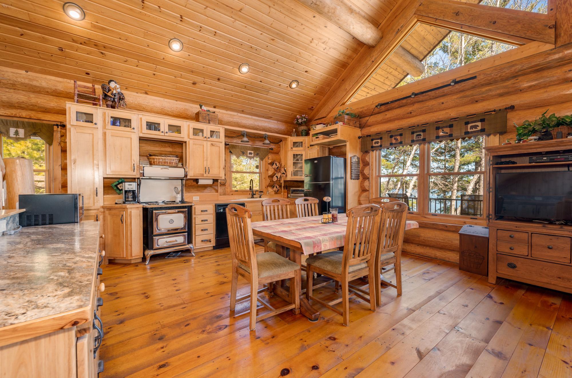 1999 single family home for sale at 51748 Pine Point Lane in Bigfork, MN — 4 bed, 5 bath (photo 20 of 80)