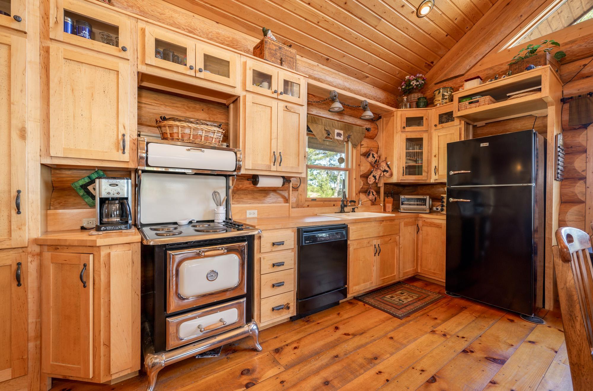 1999 single family home for sale at 51748 Pine Point Lane in Bigfork, MN — 4 bed, 5 bath (photo 23 of 80)