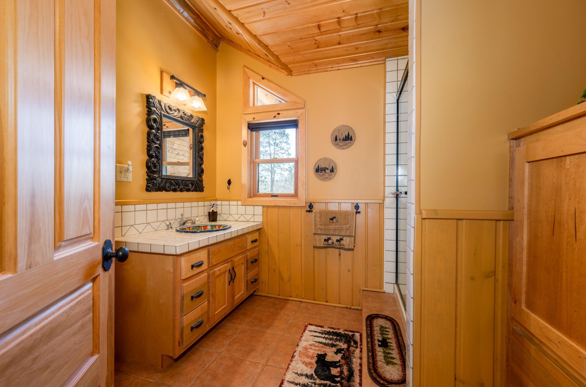 1999 single family home for sale at 51748 Pine Point Lane in Bigfork, MN — 4 bed, 5 bath (photo 36 of 80)