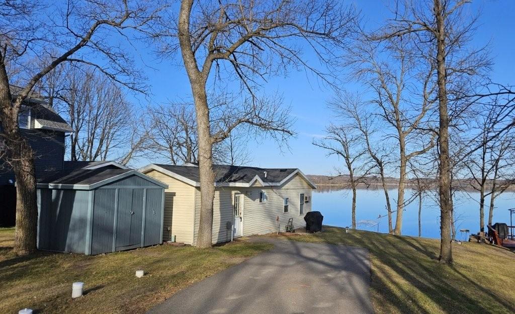 1960 single family home for sale at 45674 County Highway 31 in Pelican Rapids, MN — 2 bed, 1 bath (photo 2 of 18)