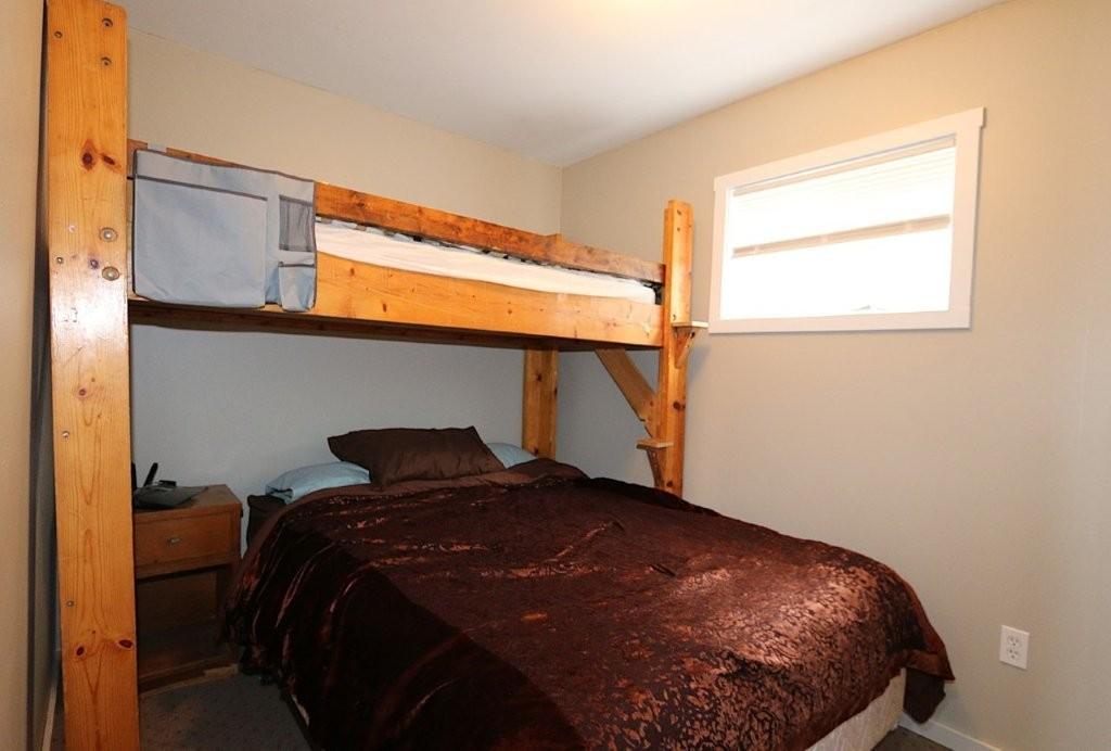 1960 single family home for sale at 45674 County Highway 31 in Pelican Rapids, MN — 2 bed, 1 bath (photo 11 of 18)