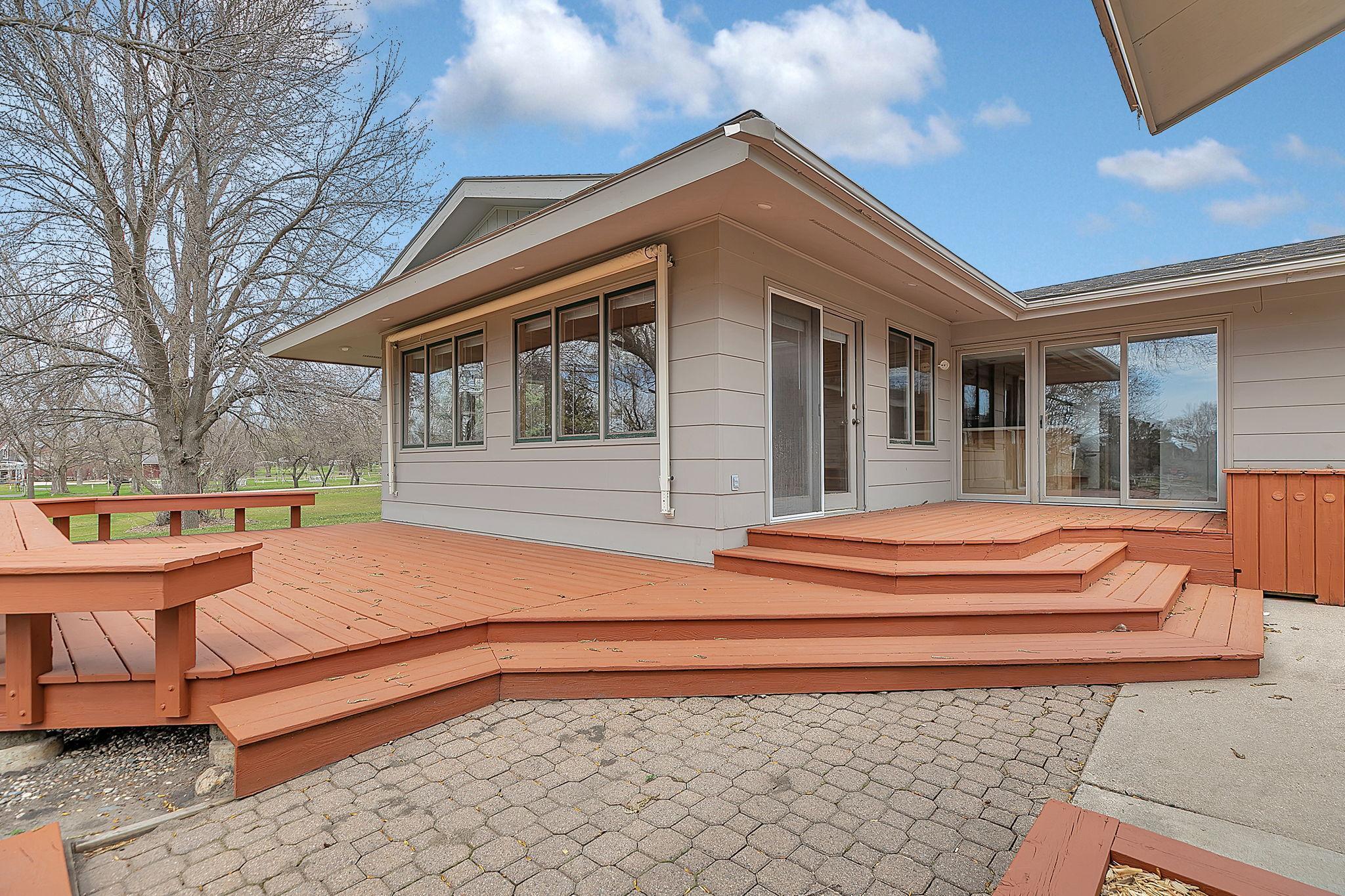 1961 single family home for sale at 3604 Crestwood Drive NE in Alexandria, MN — 2 bed, 3 bath (photo 2 of 59)