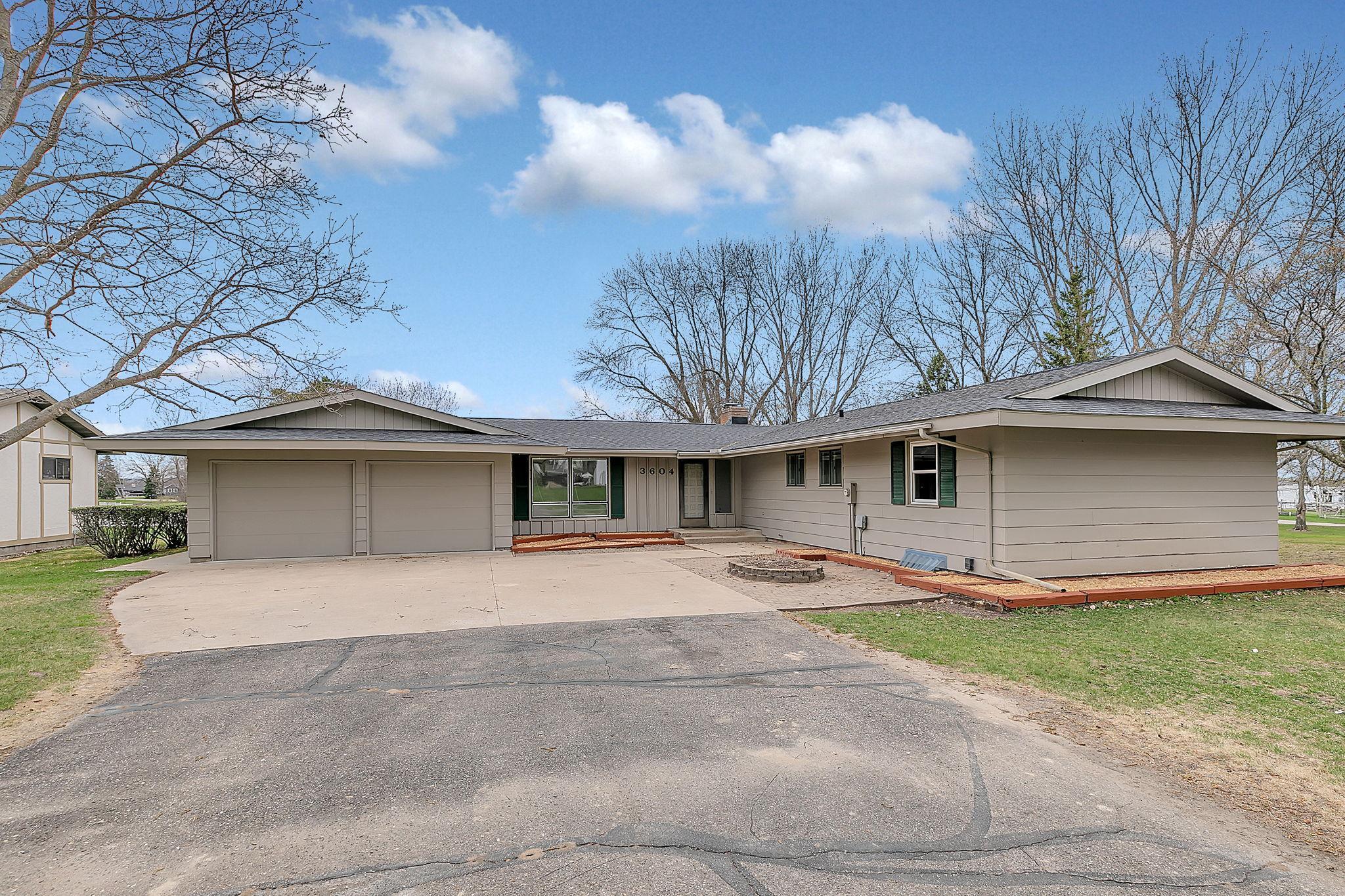 1961 single family home for sale at 3604 Crestwood Drive NE in Alexandria, MN — 2 bed, 3 bath (photo 30 of 59)
