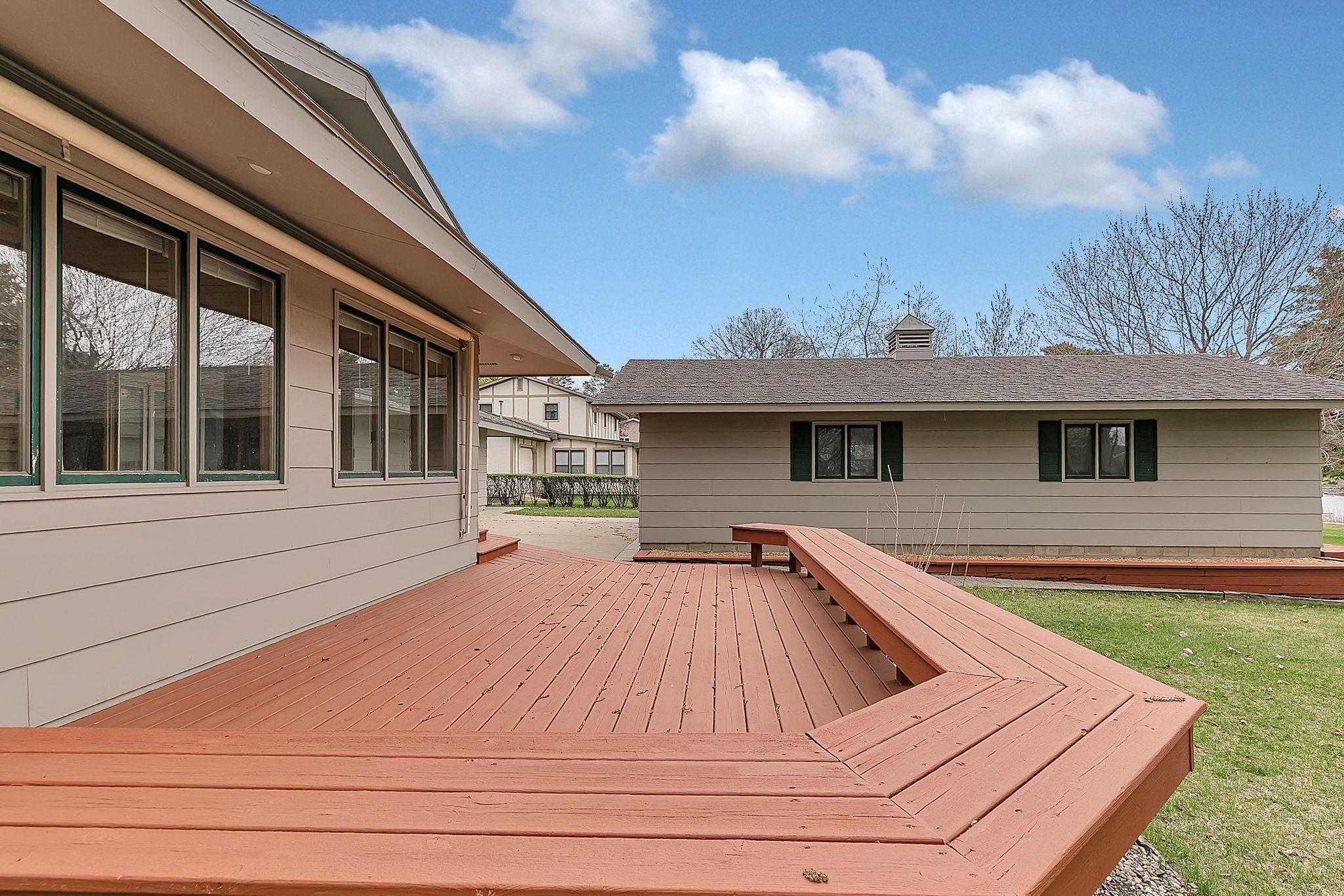 1961 single family home for sale at 3604 Crestwood Drive NE in Alexandria, MN — 2 bed, 3 bath (photo 35 of 59)