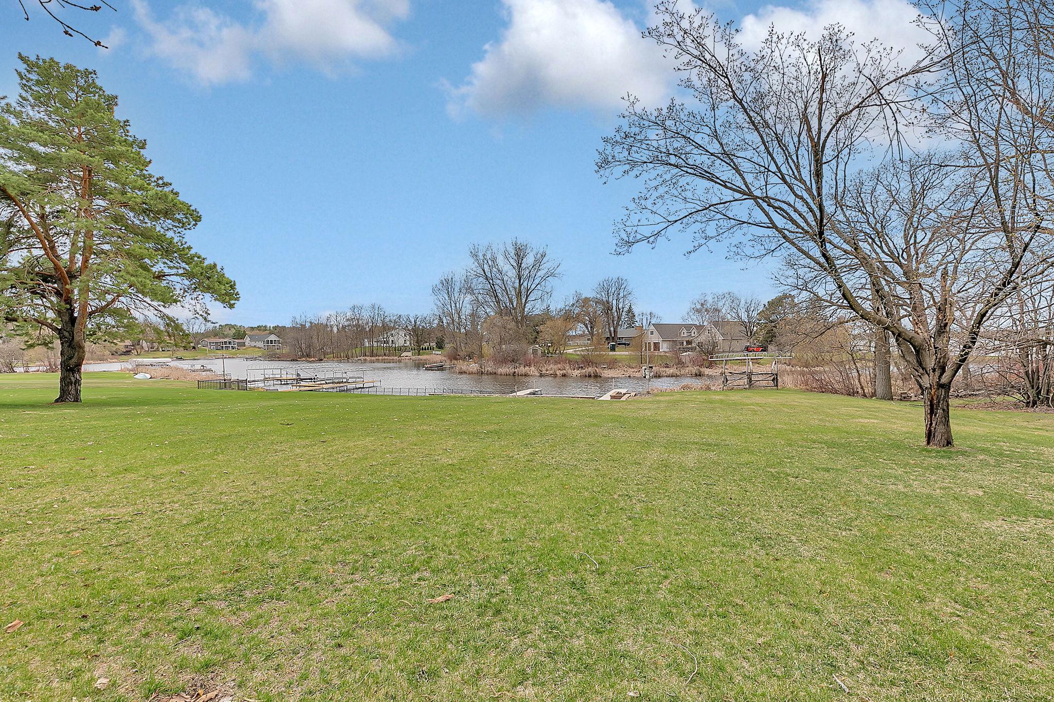 1961 single family home for sale at 3604 Crestwood Drive NE in Alexandria, MN — 2 bed, 3 bath (photo 37 of 59)