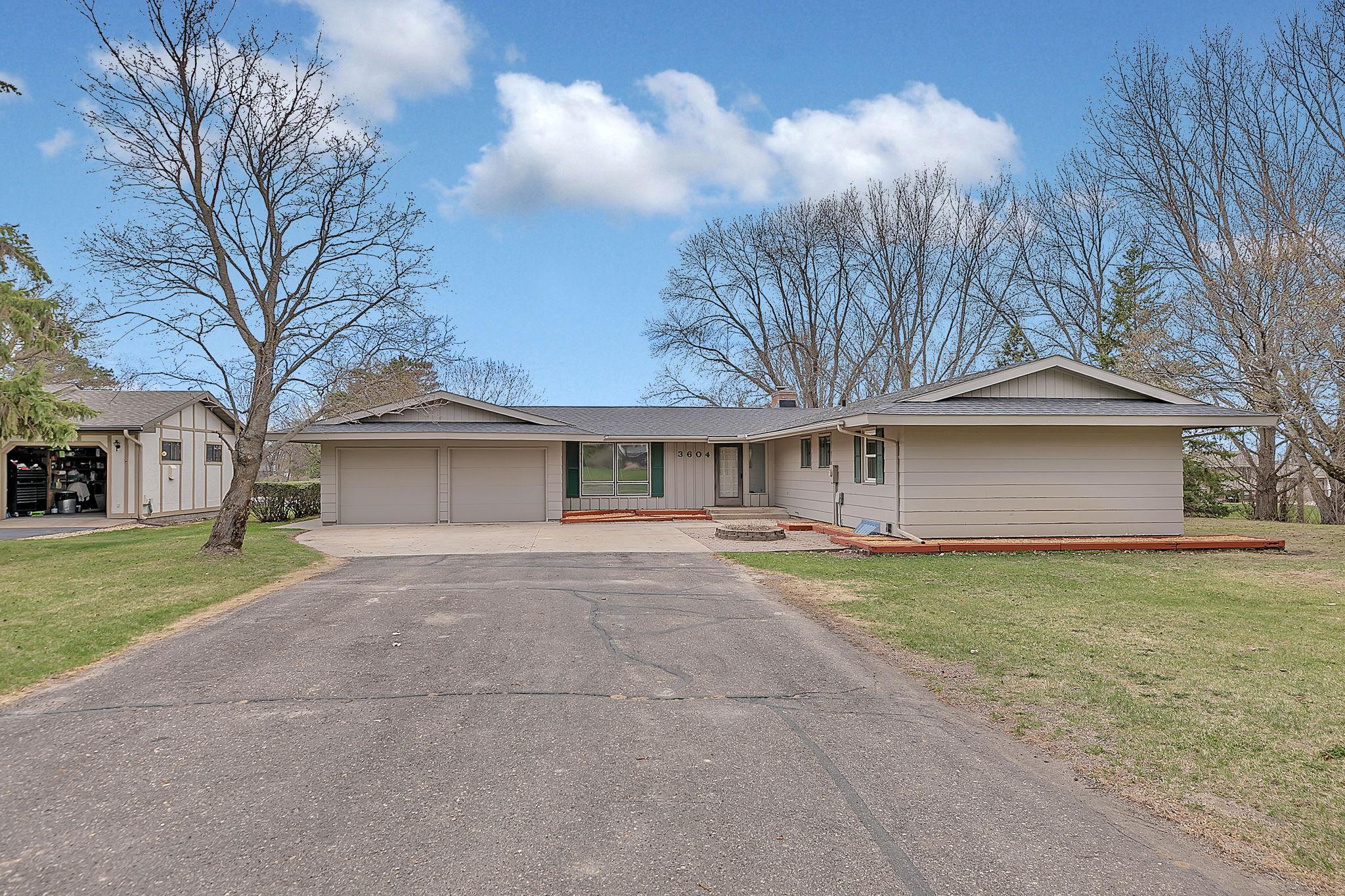 1961 single family home for sale at 3604 Crestwood Drive NE in Alexandria, MN — 2 bed, 3 bath