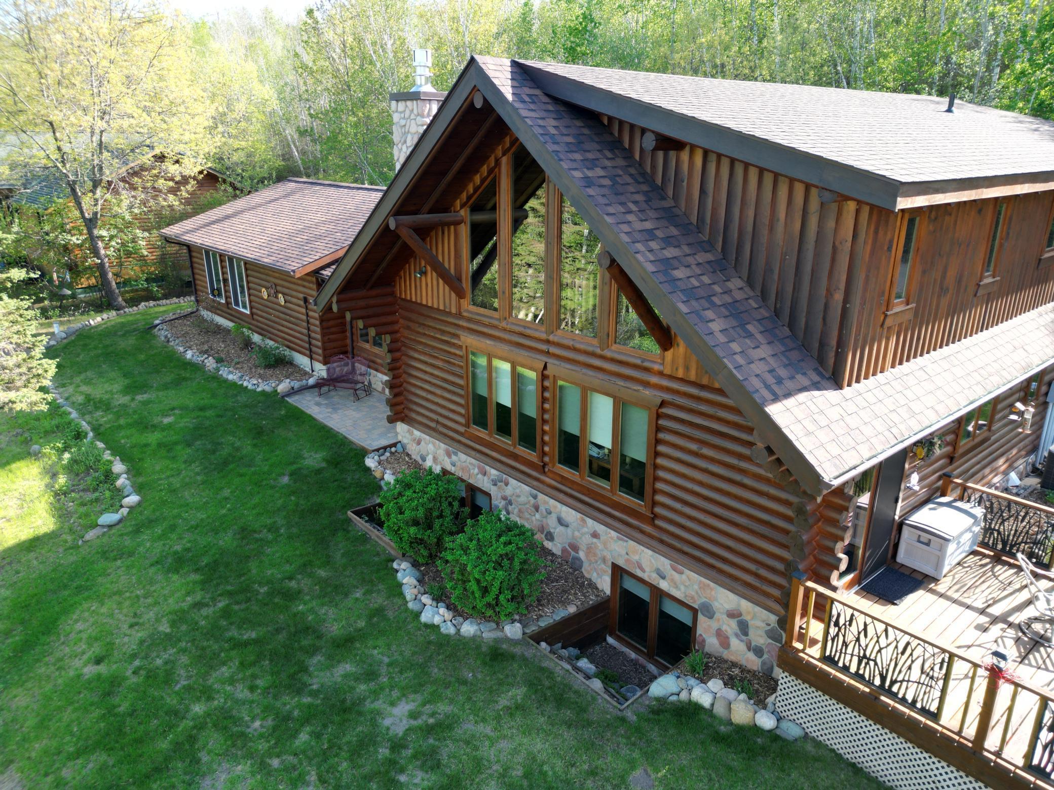 2004 single family home for sale at 19605 Jigsaw Drive in Park Rapids, MN — 2 bed, 3 bath (photo 2 of 57)