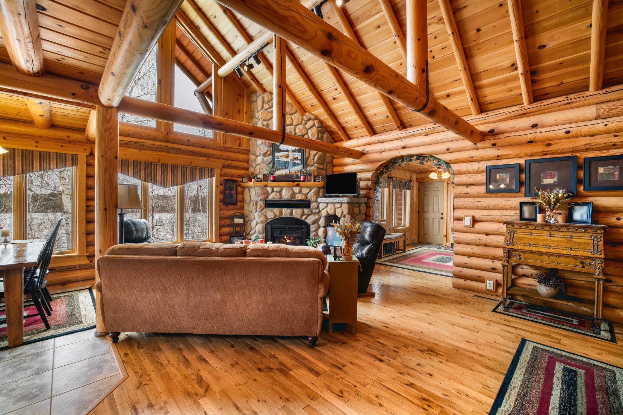 2004 single family home for sale at 19605 Jigsaw Drive in Park Rapids, MN — 2 bed, 3 bath (photo 13 of 57)