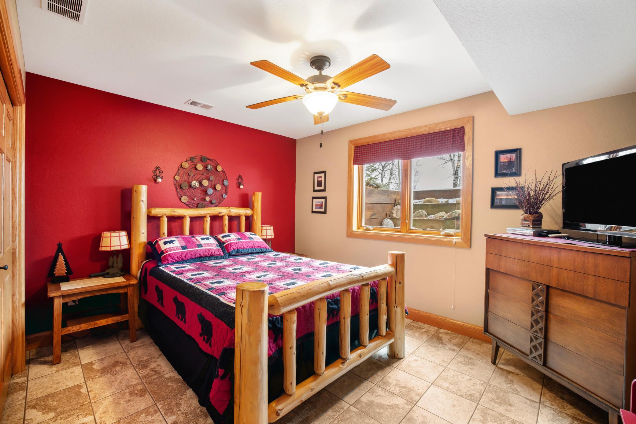 2004 single family home for sale at 19605 Jigsaw Drive in Park Rapids, MN — 2 bed, 3 bath (photo 23 of 57)