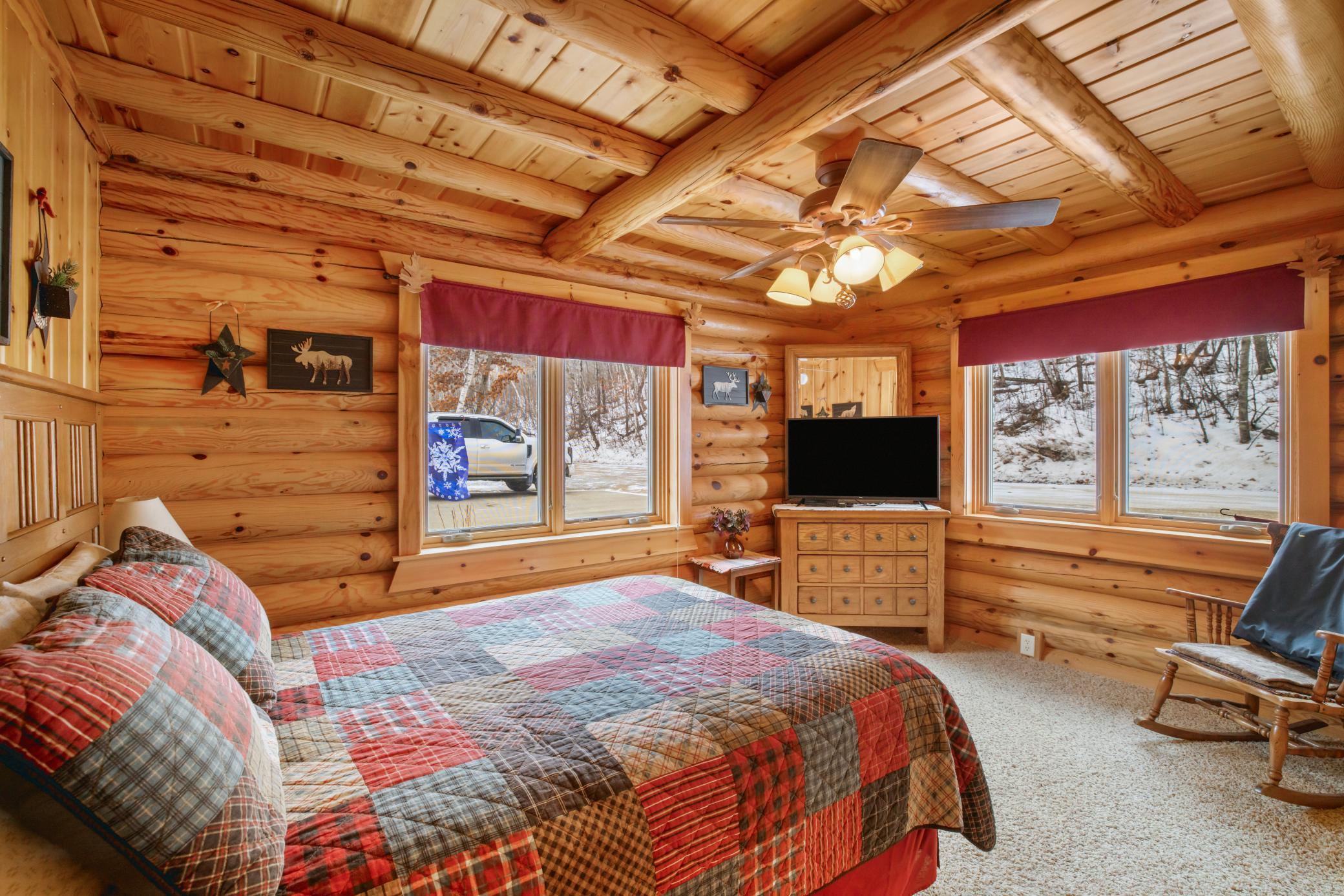 2004 single family home for sale at 19605 Jigsaw Drive in Park Rapids, MN — 2 bed, 3 bath (photo 24 of 57)