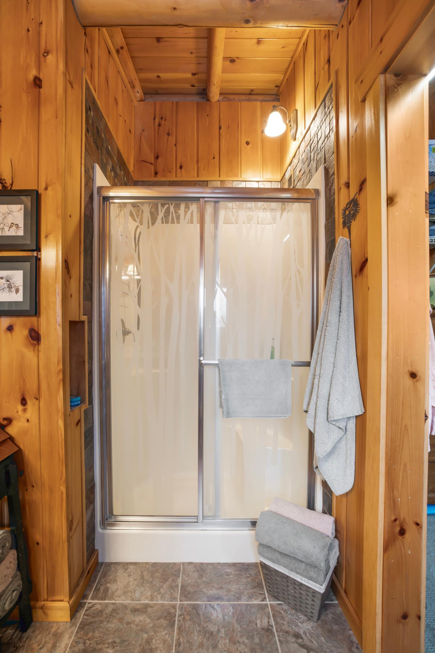 2004 single family home for sale at 19605 Jigsaw Drive in Park Rapids, MN — 2 bed, 3 bath (photo 35 of 57)