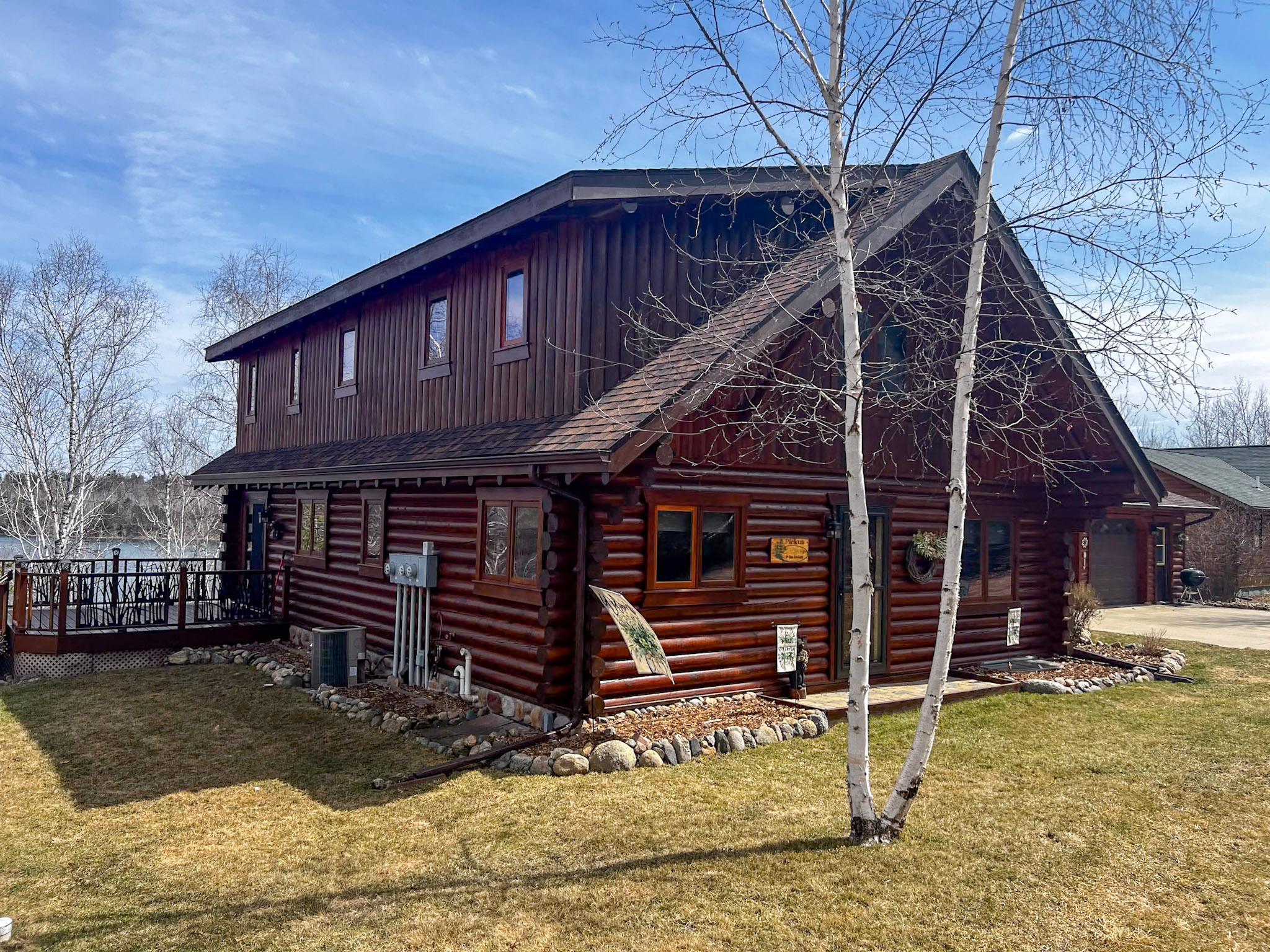 2004 single family home for sale at 19605 Jigsaw Drive in Park Rapids, MN — 2 bed, 3 bath (photo 5 of 57)