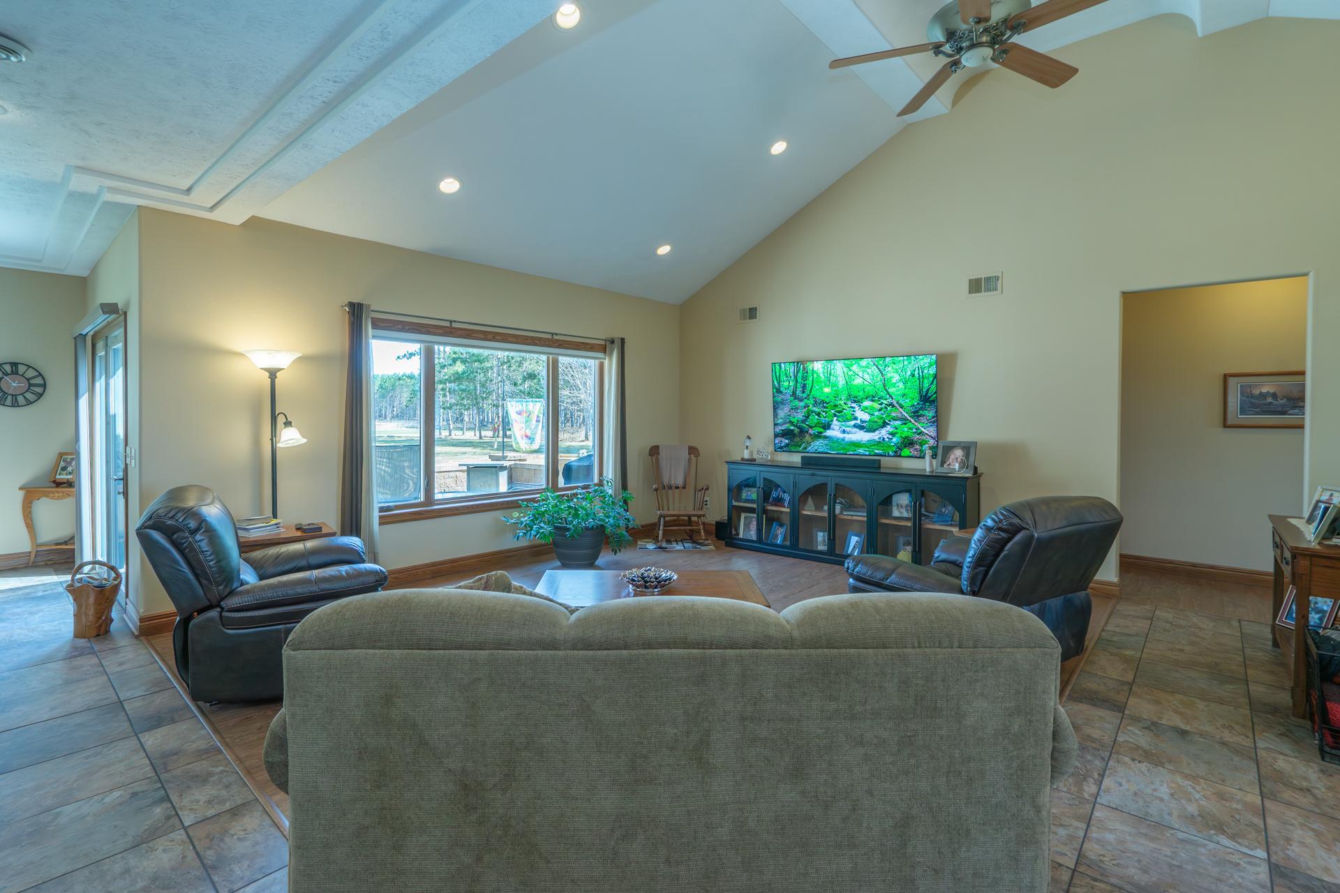 12372 Airport Road, Staples MN 56479 - Photo 15 of 41