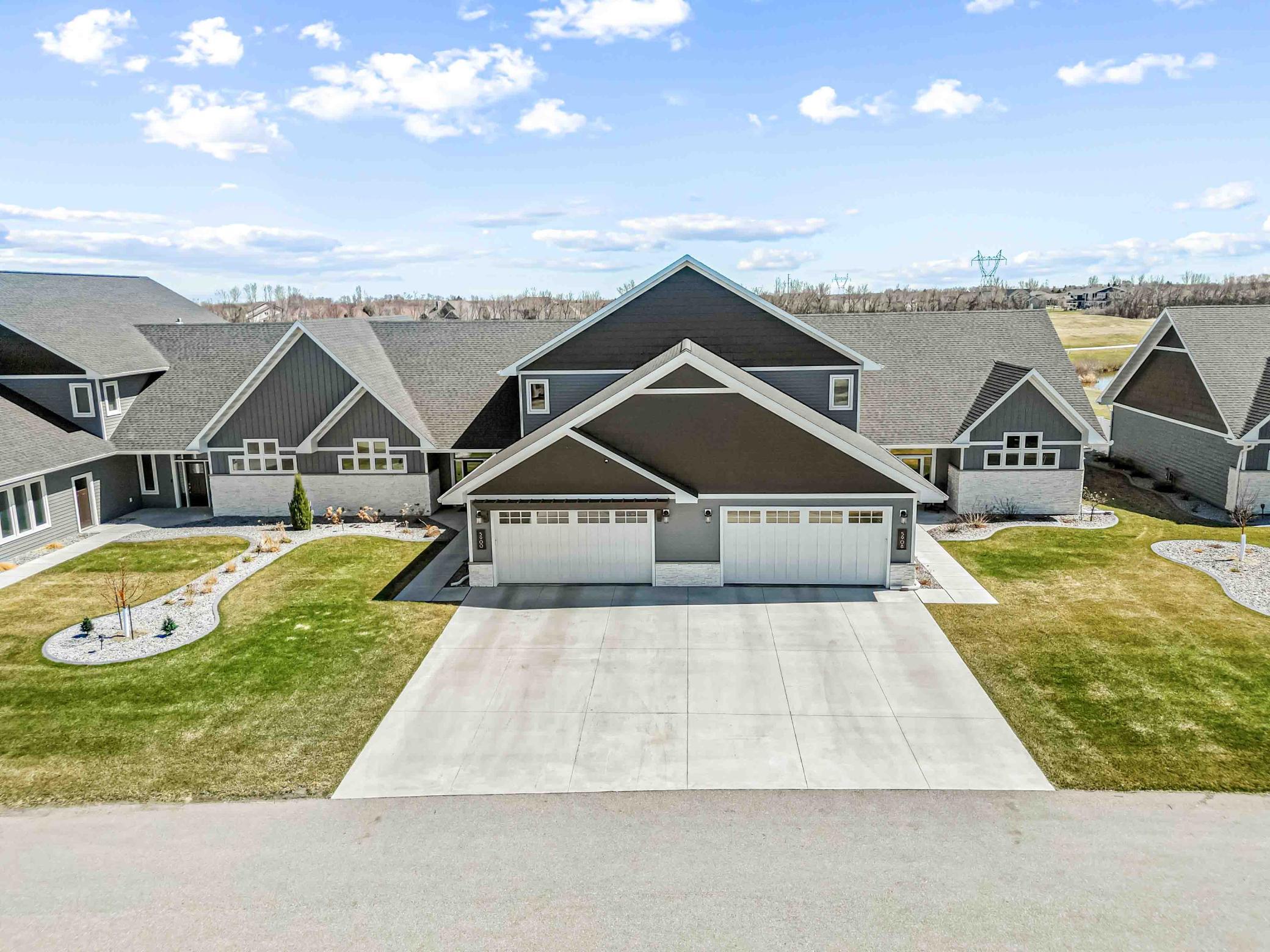 2021 townhouse for sale at 5900 31st Street S in Fargo, ND — 3 bed, 3 bath (photo 3 of 68)