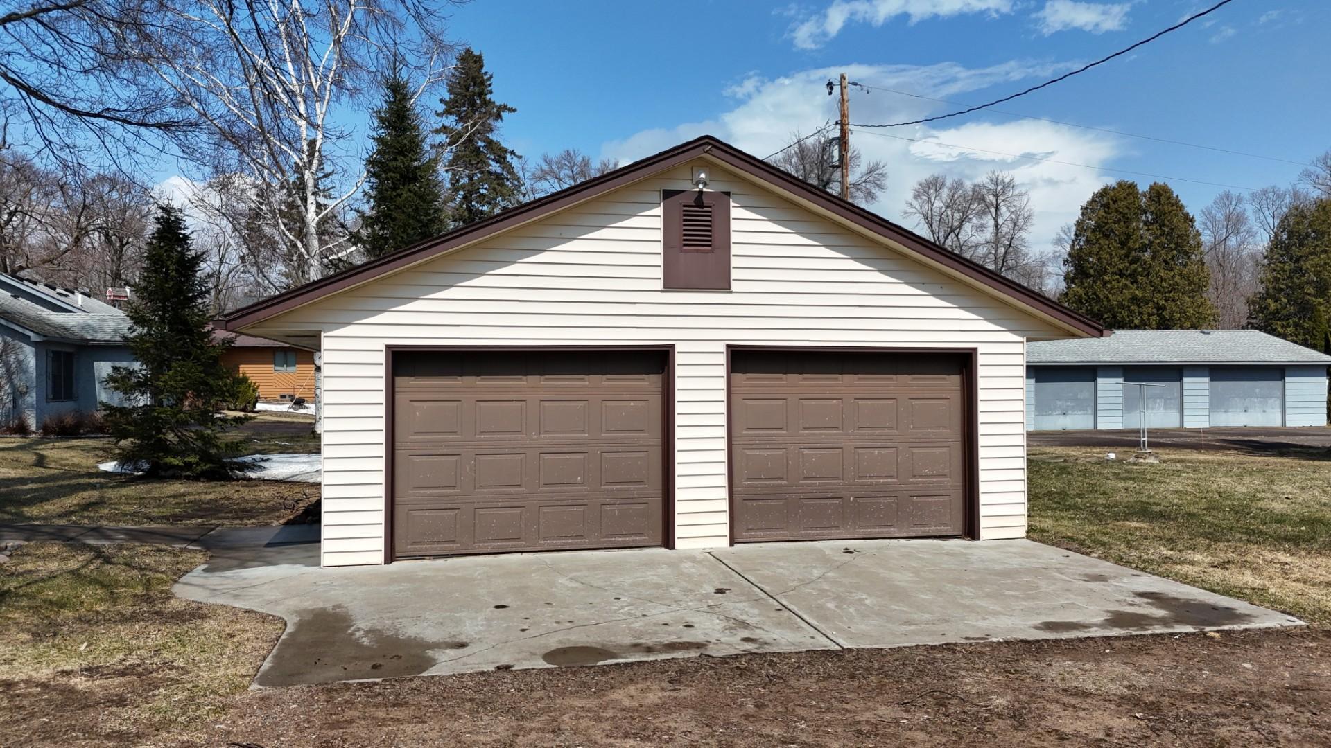 1970 single family home for sale at 19177 328th Avenue in Isle, MN — 2 bed, 2 bath (photo 27 of 62)