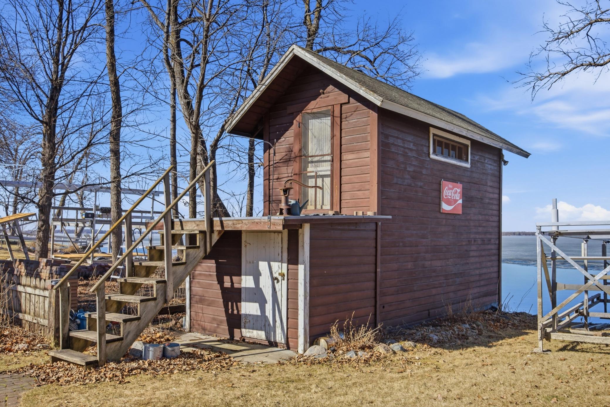 1250 E Shore Drive, Detroit Lakes MN 56501 - Photo 7 of 32