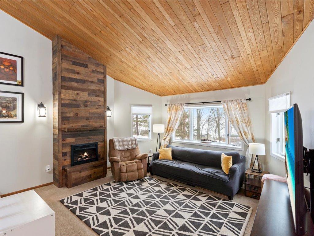 1986 single family home for sale at 67161 348th Place in Hill City, MN — 3 bed, 2 bath (photo 11 of 38)
