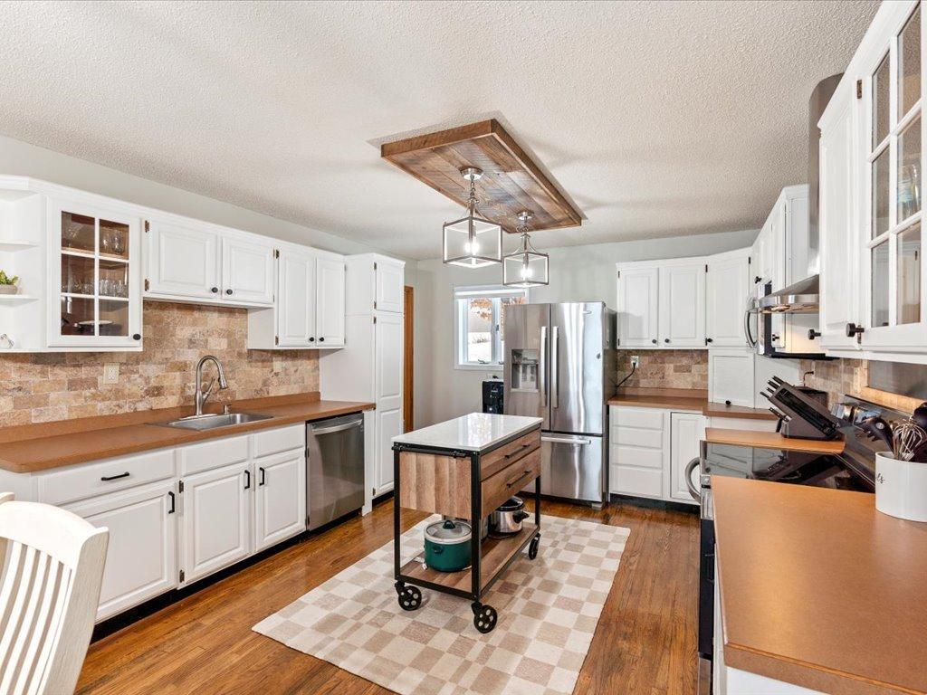 1986 single family home for sale at 67161 348th Place in Hill City, MN — 3 bed, 2 bath (photo 8 of 38)