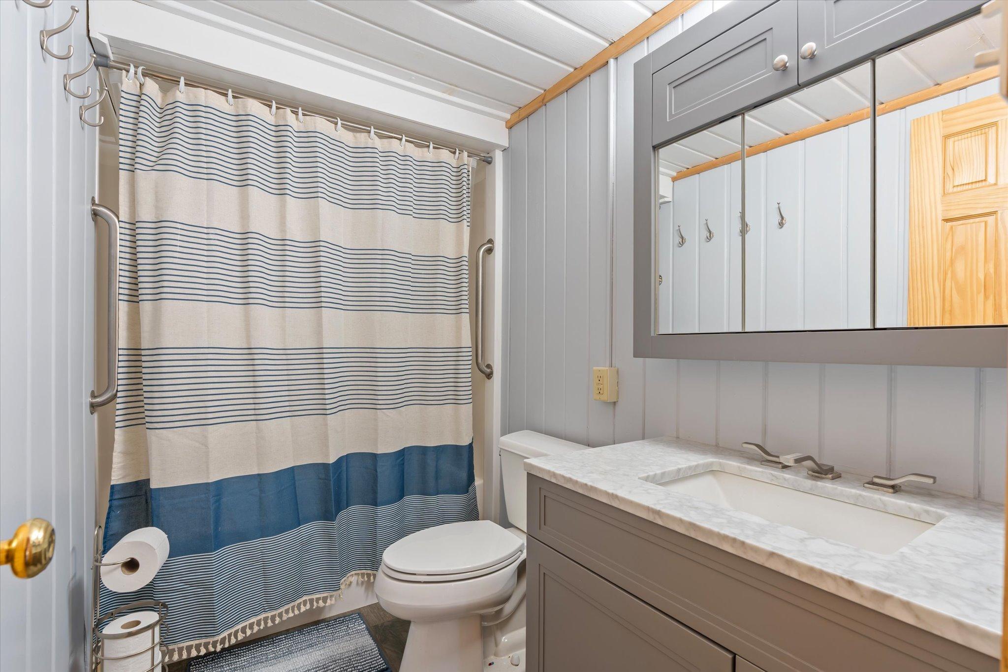 1965 single family home for sale at 30355 N Birchwood Drive in Breezy Point, MN — 3 bed, 1 bath (photo 12 of 32)
