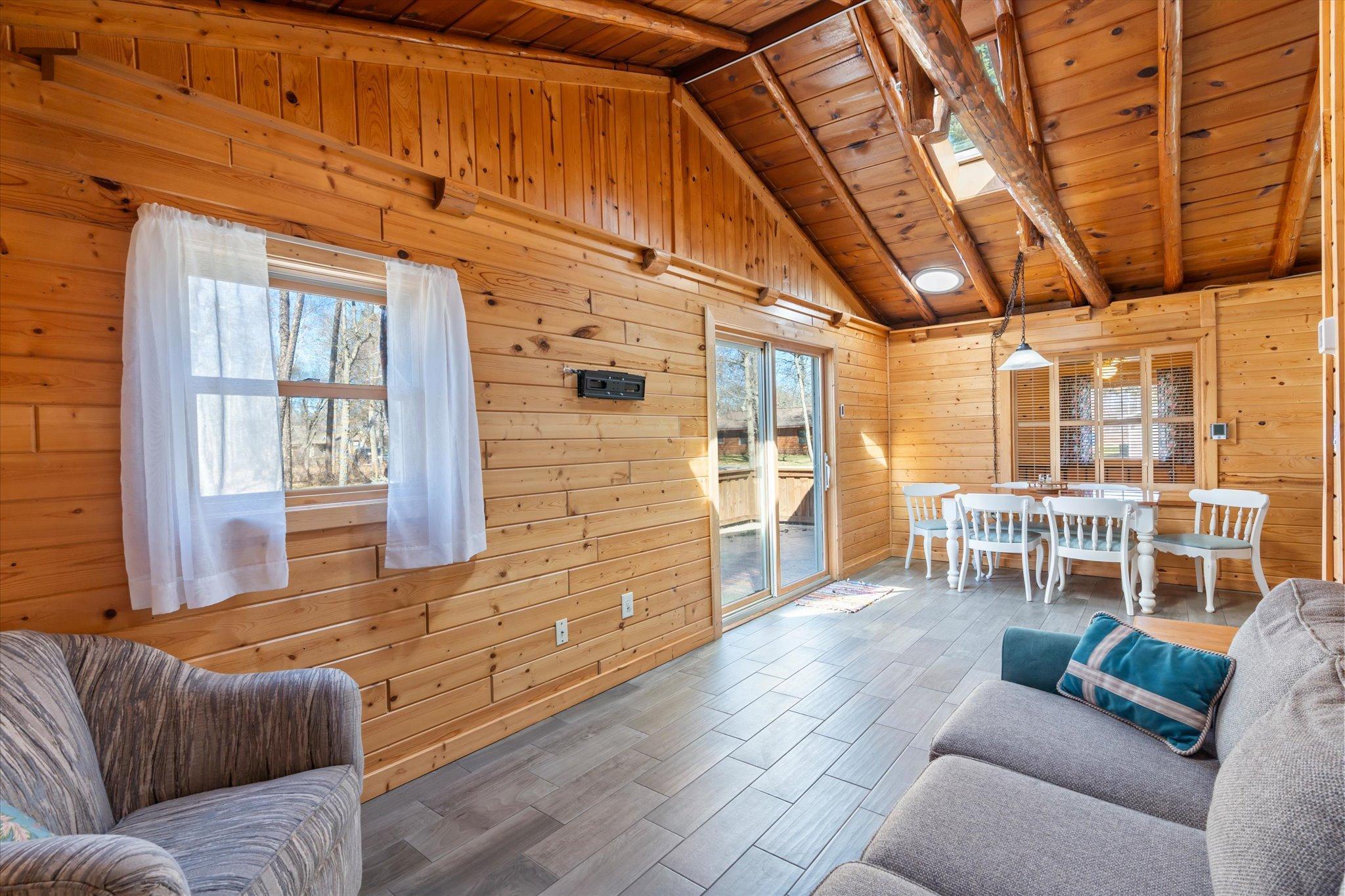 1965 single family home for sale at 30355 N Birchwood Drive in Breezy Point, MN — 3 bed, 1 bath (photo 6 of 32)