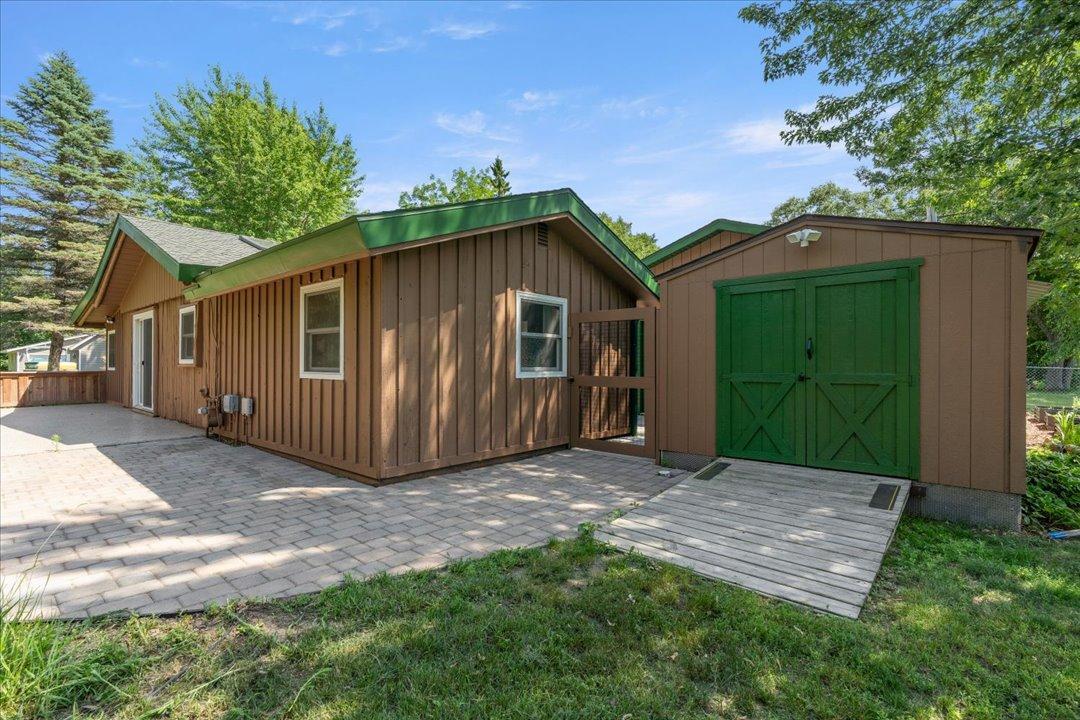 1965 single family home for sale at 30355 N Birchwood Drive in Breezy Point, MN — 3 bed, 1 bath (photo 2 of 34)