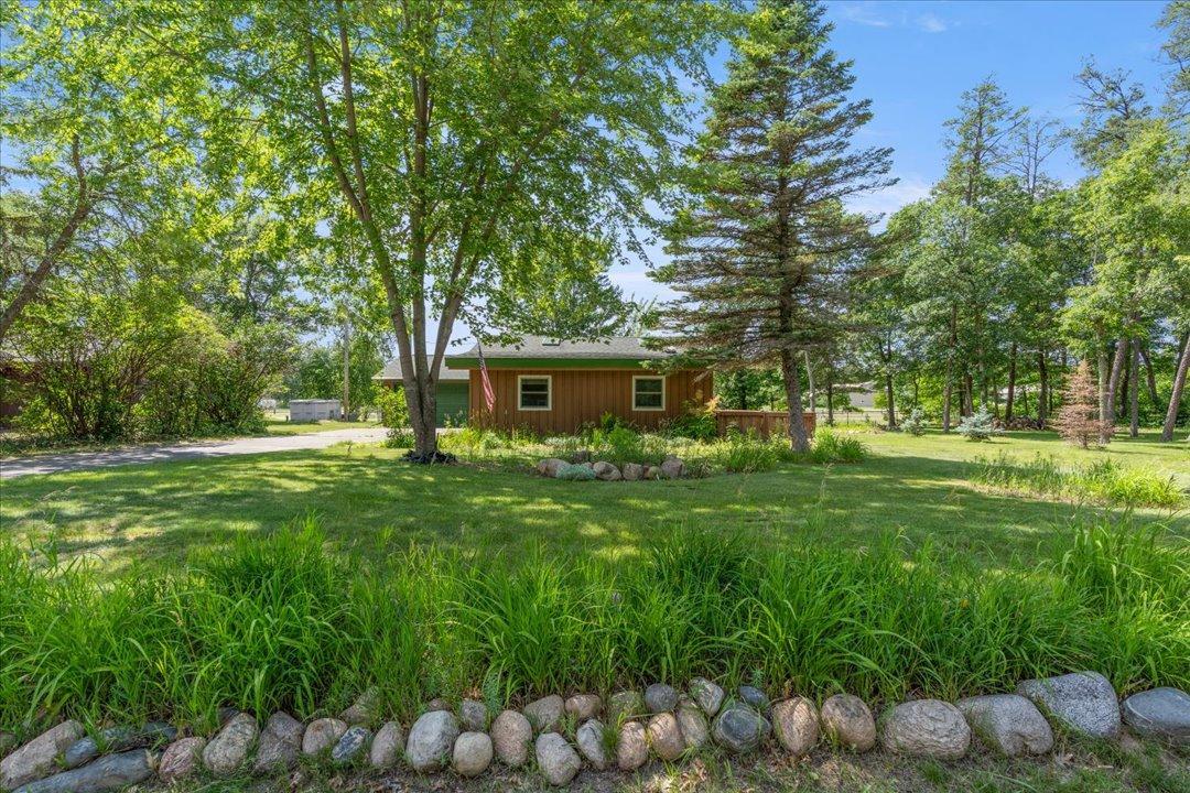1965 single family home for sale at 30355 N Birchwood Drive in Breezy Point, MN — 3 bed, 1 bath (photo 27 of 34)