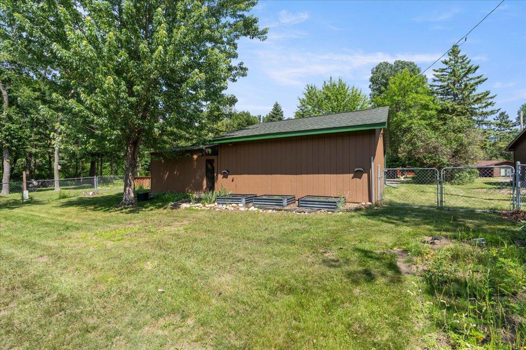 1965 single family home for sale at 30355 N Birchwood Drive in Breezy Point, MN — 3 bed, 1 bath (photo 30 of 34)