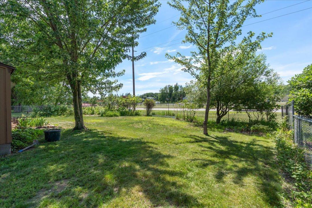 1965 single family home for sale at 30355 N Birchwood Drive in Breezy Point, MN — 3 bed, 1 bath (photo 31 of 34)