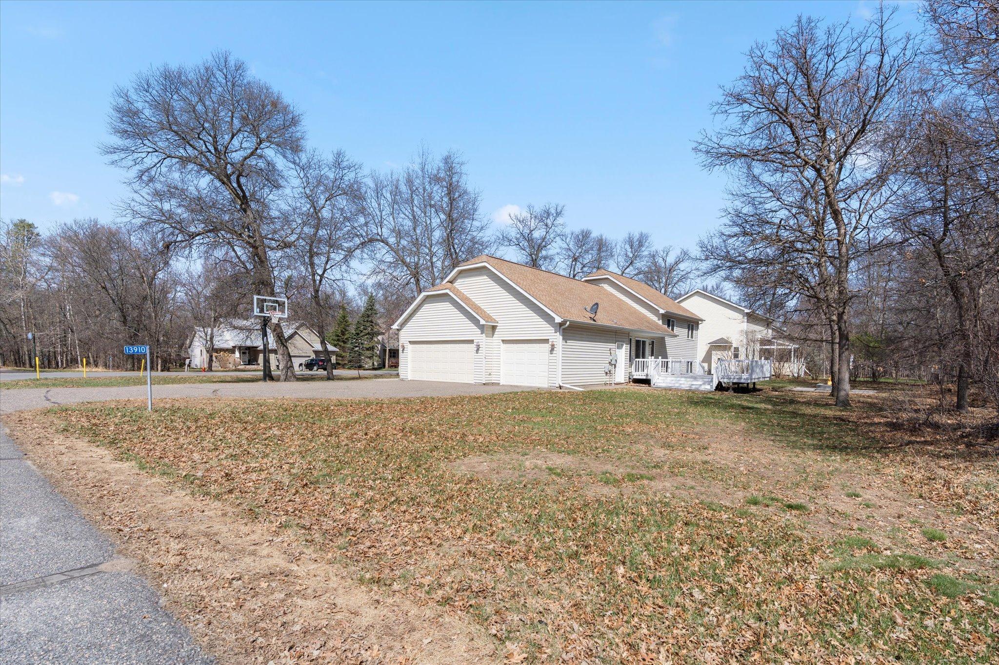 13910 Cherrywood Drive, Baxter MN 56425 - Photo 2 of 40