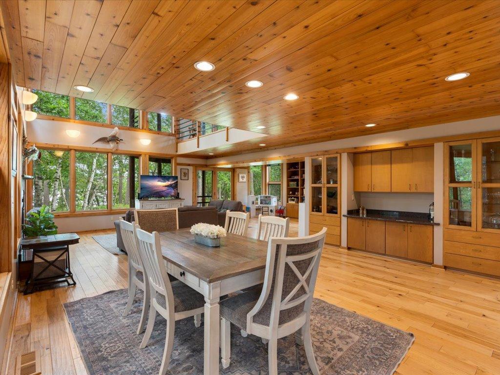 1993 single family home for sale at 27620 Island View Drive in Park Rapids, MN — 5 bed, 6 bath (photo 21 of 52)