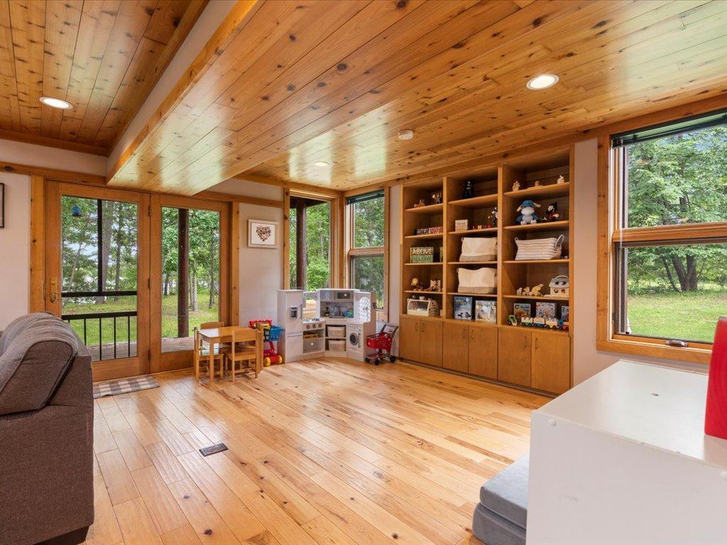1993 single family home for sale at 27620 Island View Drive in Park Rapids, MN — 5 bed, 6 bath (photo 24 of 52)