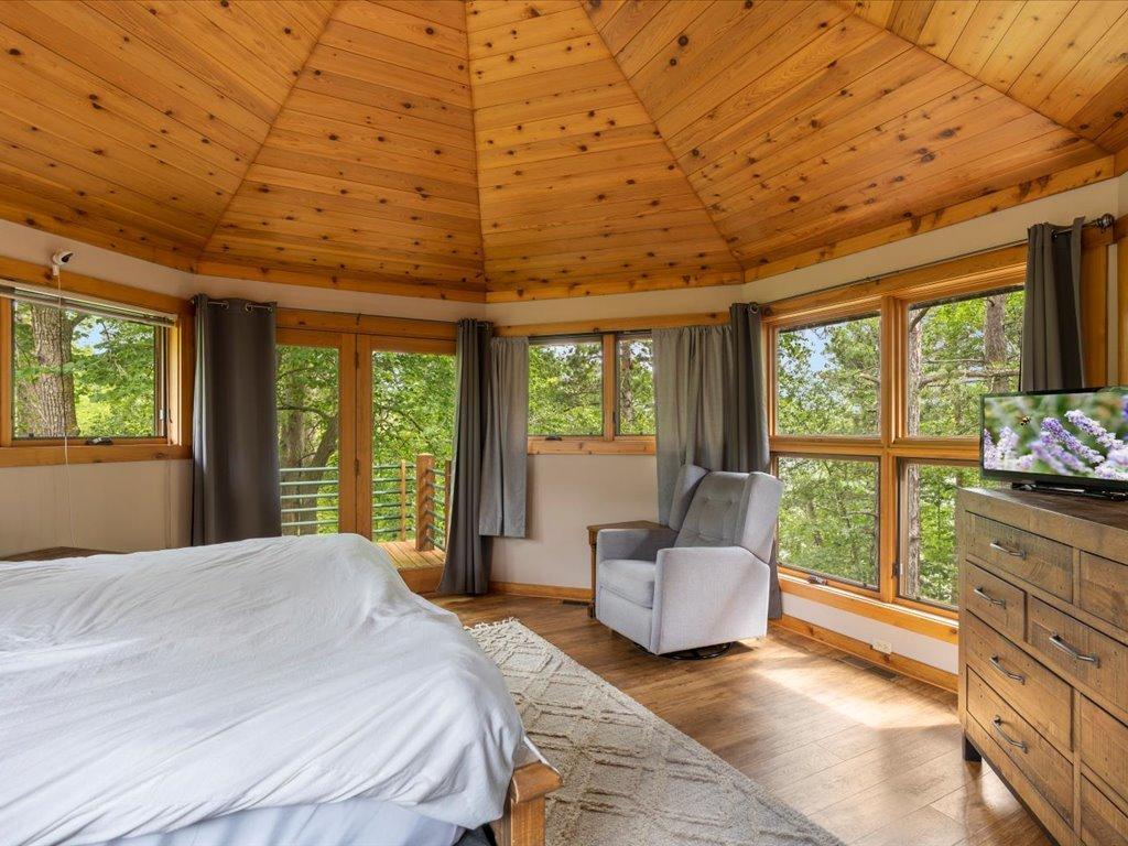 1993 single family home for sale at 27620 Island View Drive in Park Rapids, MN — 5 bed, 6 bath (photo 26 of 52)