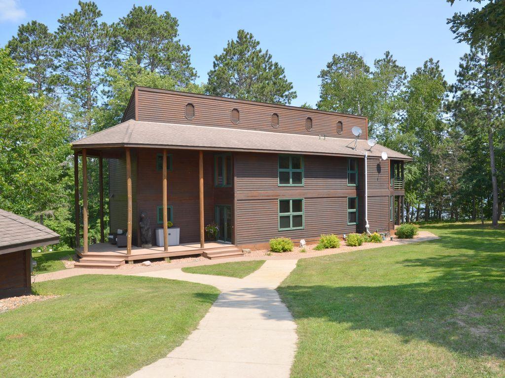 1993 single family home for sale at 27620 Island View Drive in Park Rapids, MN — 5 bed, 6 bath (photo 4 of 52)