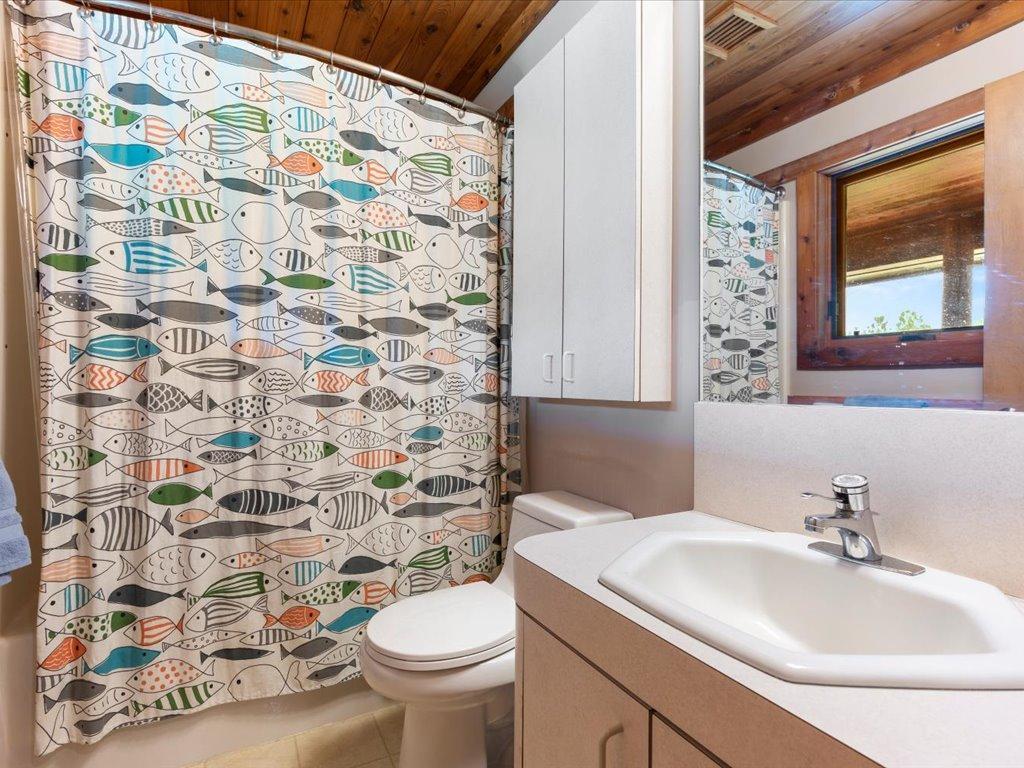 1993 single family home for sale at 27620 Island View Drive in Park Rapids, MN — 5 bed, 6 bath (photo 33 of 52)