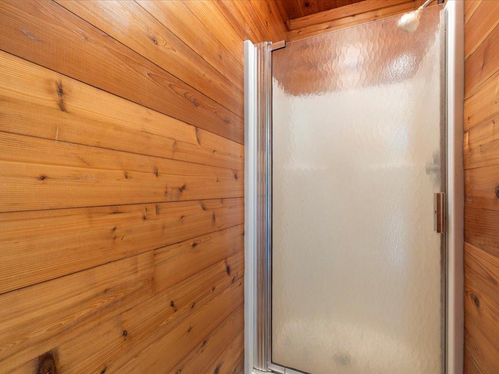 1993 single family home for sale at 27620 Island View Drive in Park Rapids, MN — 5 bed, 6 bath (photo 41 of 52)