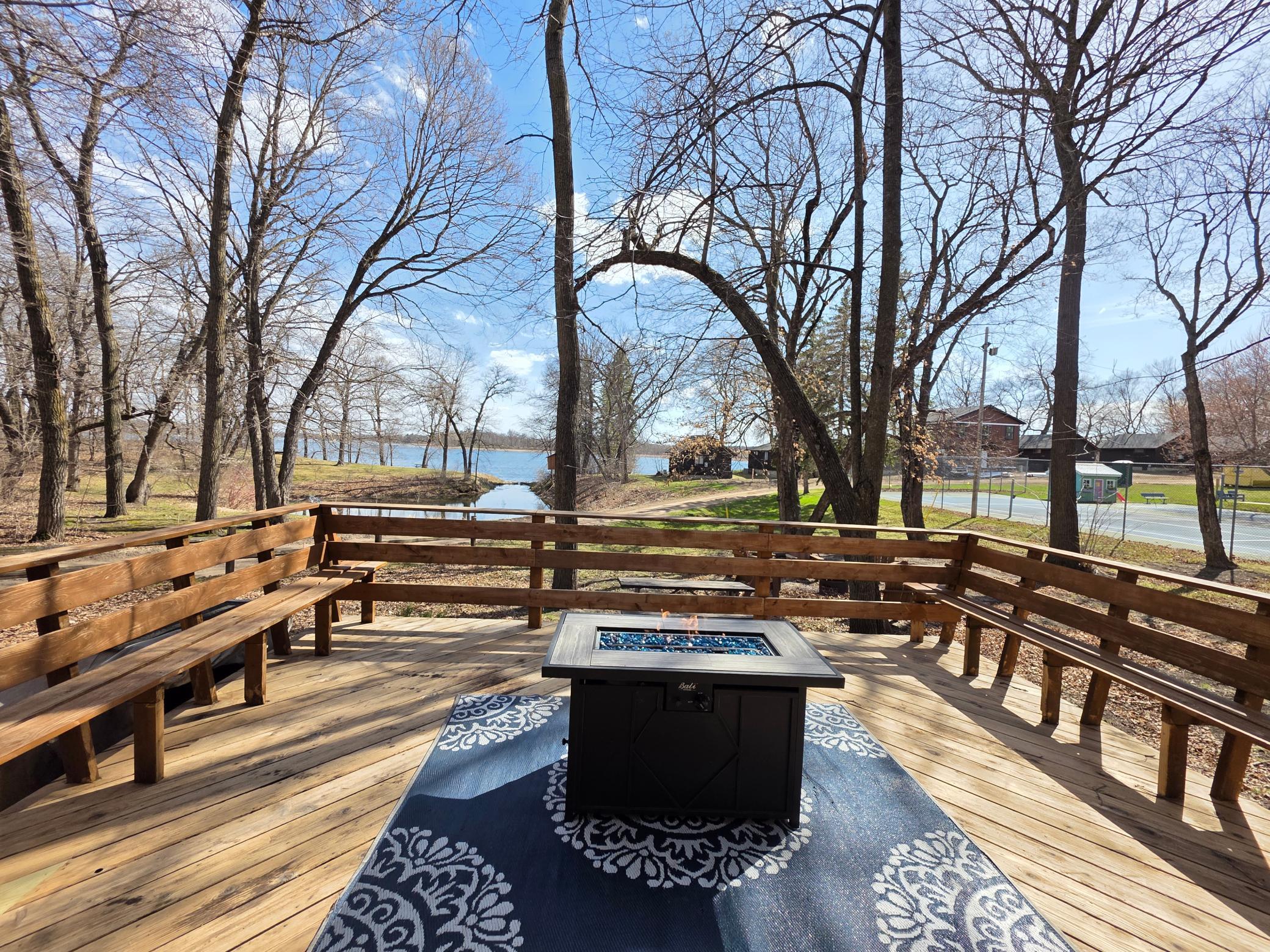 2000 single family home for sale at 2359 US Highway 10, Unit 15 in Detroit Lakes, MN — 4 bed, 2 bath (photo 2 of 27)