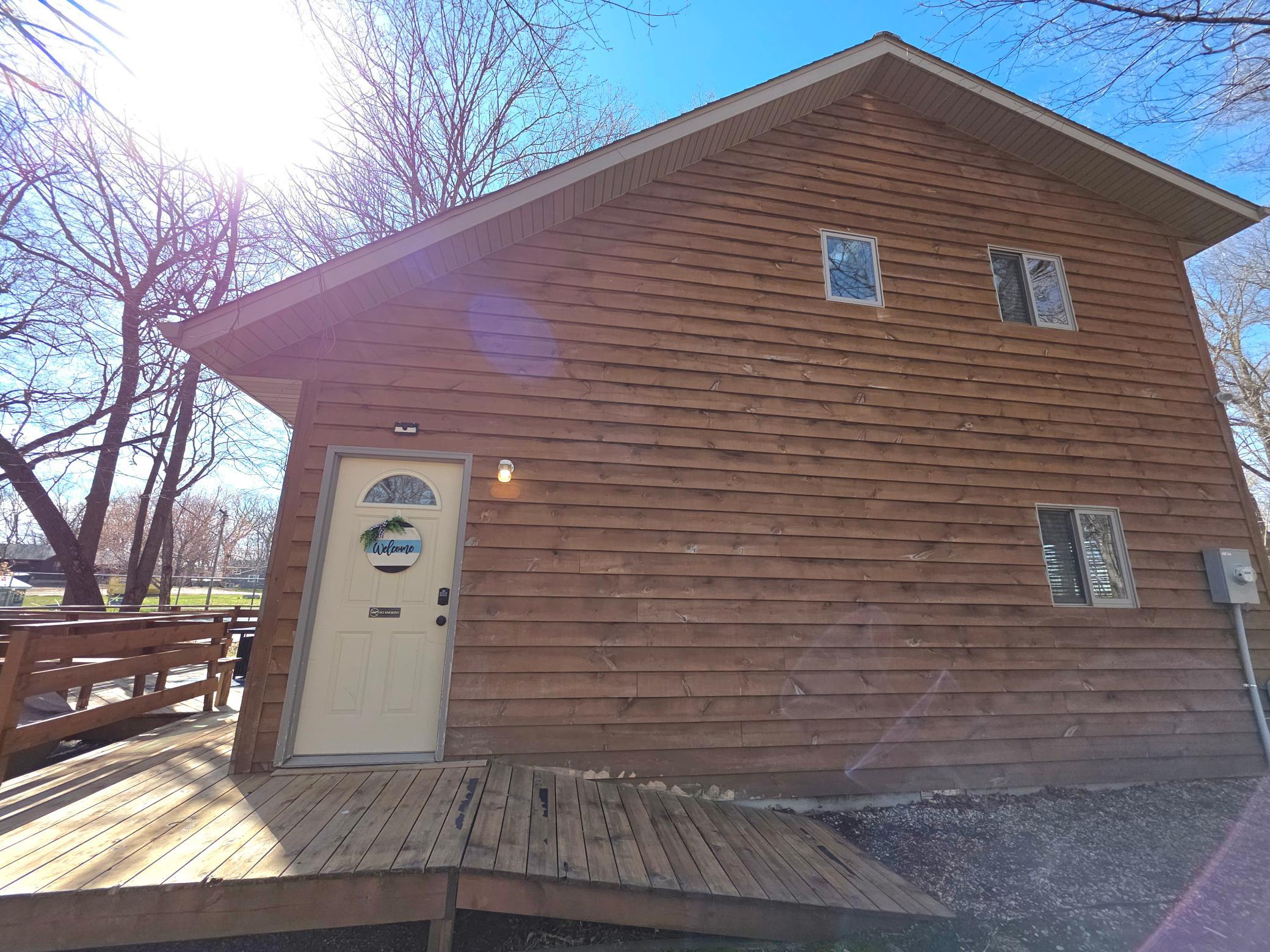 2000 single family home for sale at 2359 US Highway 10, Unit 15 in Detroit Lakes, MN — 4 bed, 2 bath (photo 6 of 27)