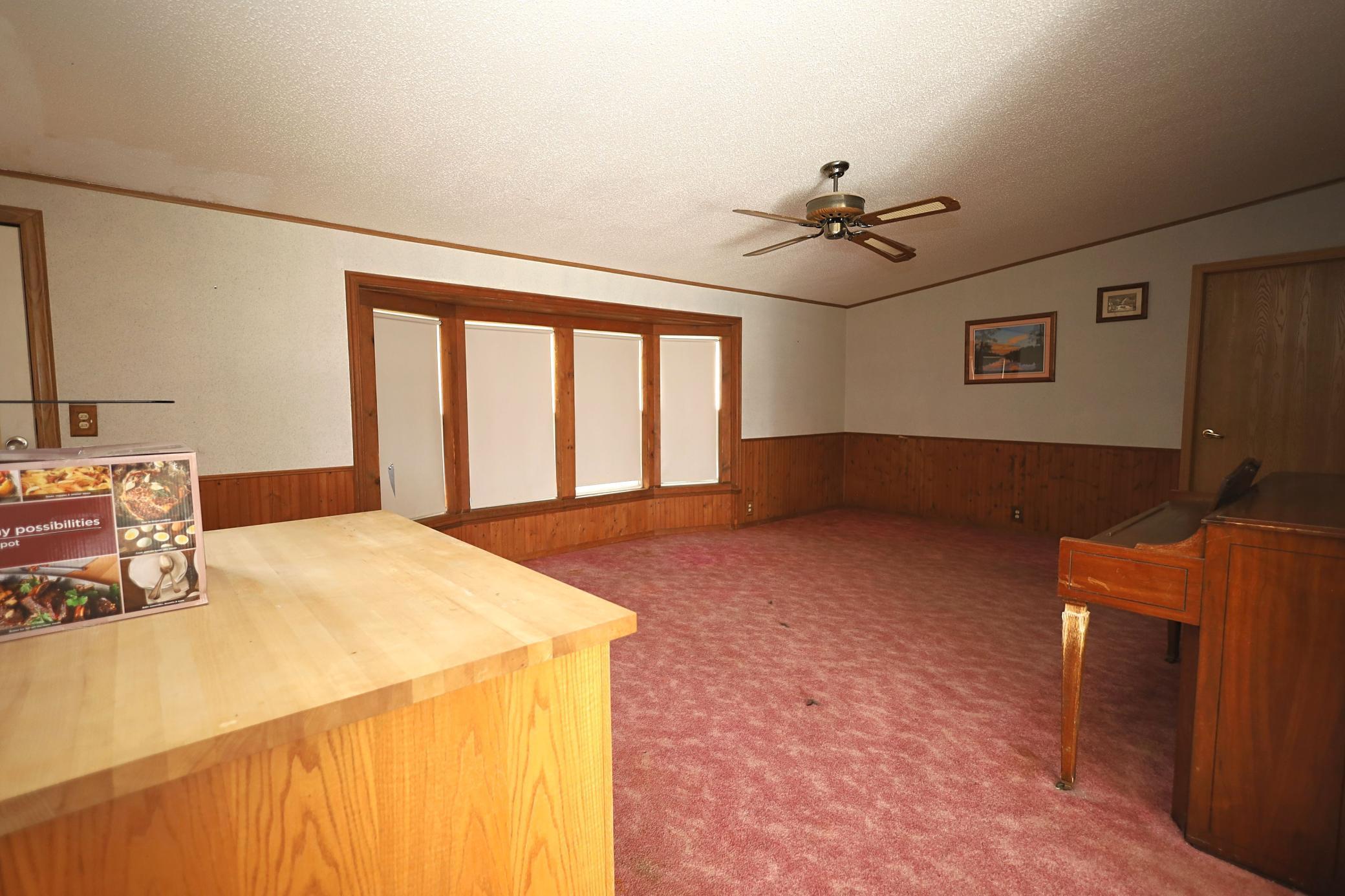 1995 single family home for sale at 205 Arnold Avenue in Portland, ND — 6 bed, 4 bath (photo 2 of 23)