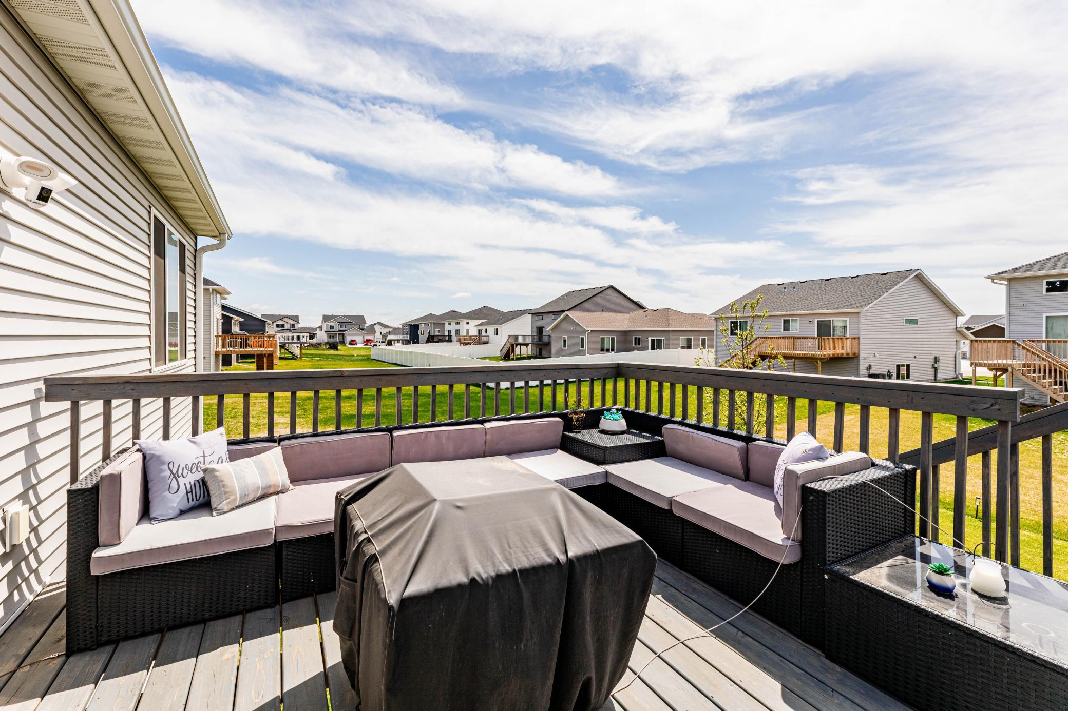 2023 single family home for sale at 1151 Marlys Drive W in West Fargo, ND — 3 bed, 3 bath (photo 33 of 42)