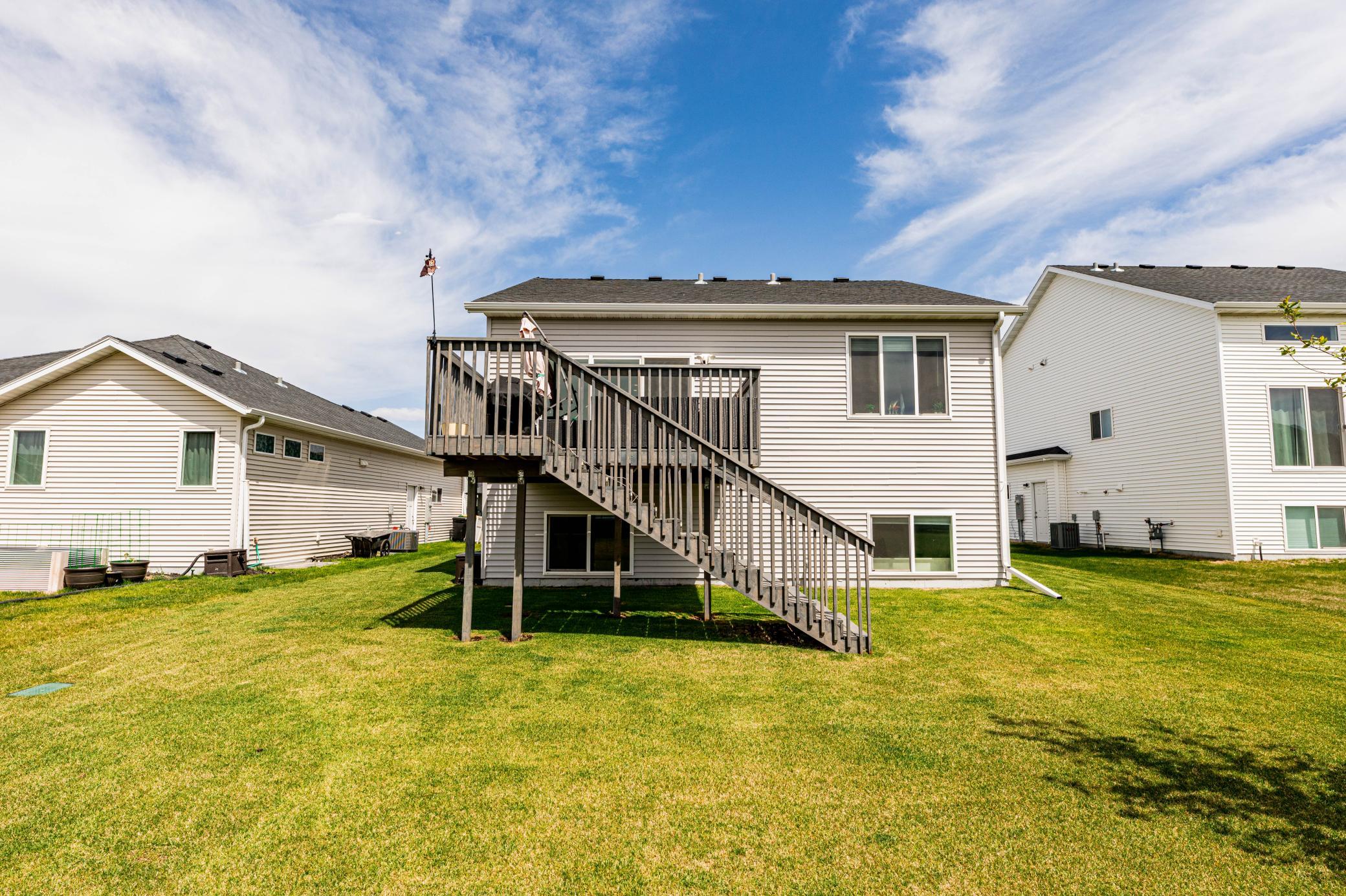 2023 single family home for sale at 1151 Marlys Drive W in West Fargo, ND — 3 bed, 3 bath (photo 35 of 42)
