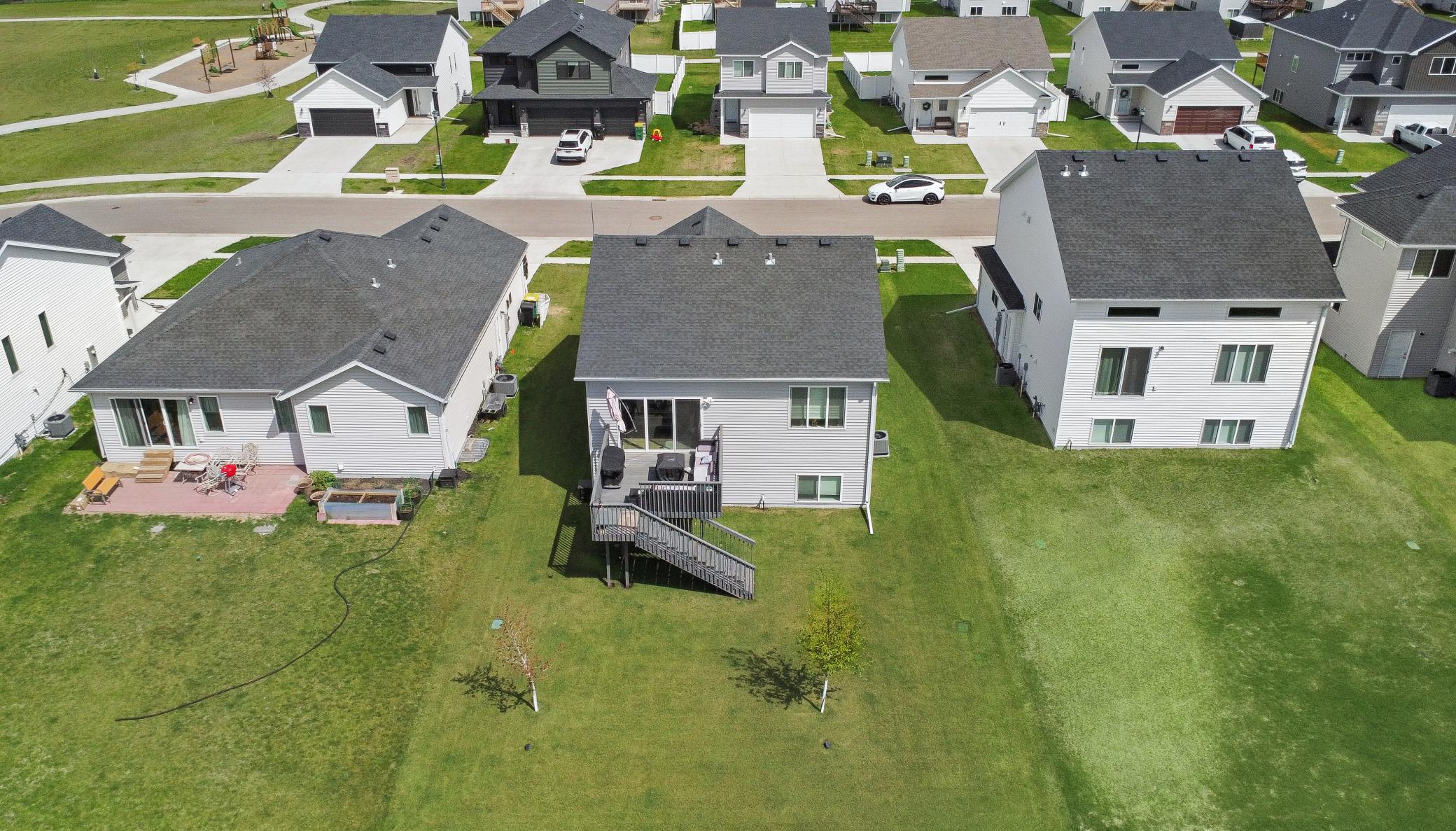 2023 single family home for sale at 1151 Marlys Drive W in West Fargo, ND — 3 bed, 3 bath (photo 37 of 42)