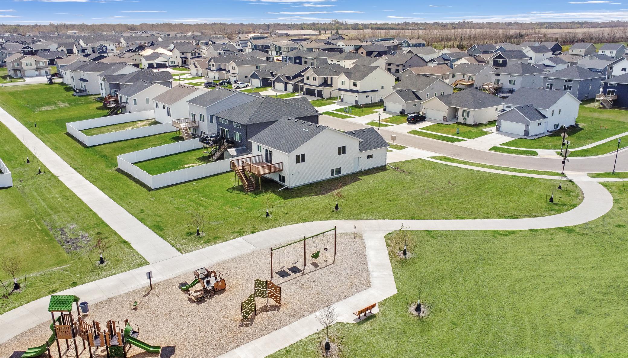 2023 single family home for sale at 1151 Marlys Drive W in West Fargo, ND — 3 bed, 3 bath (photo 40 of 42)