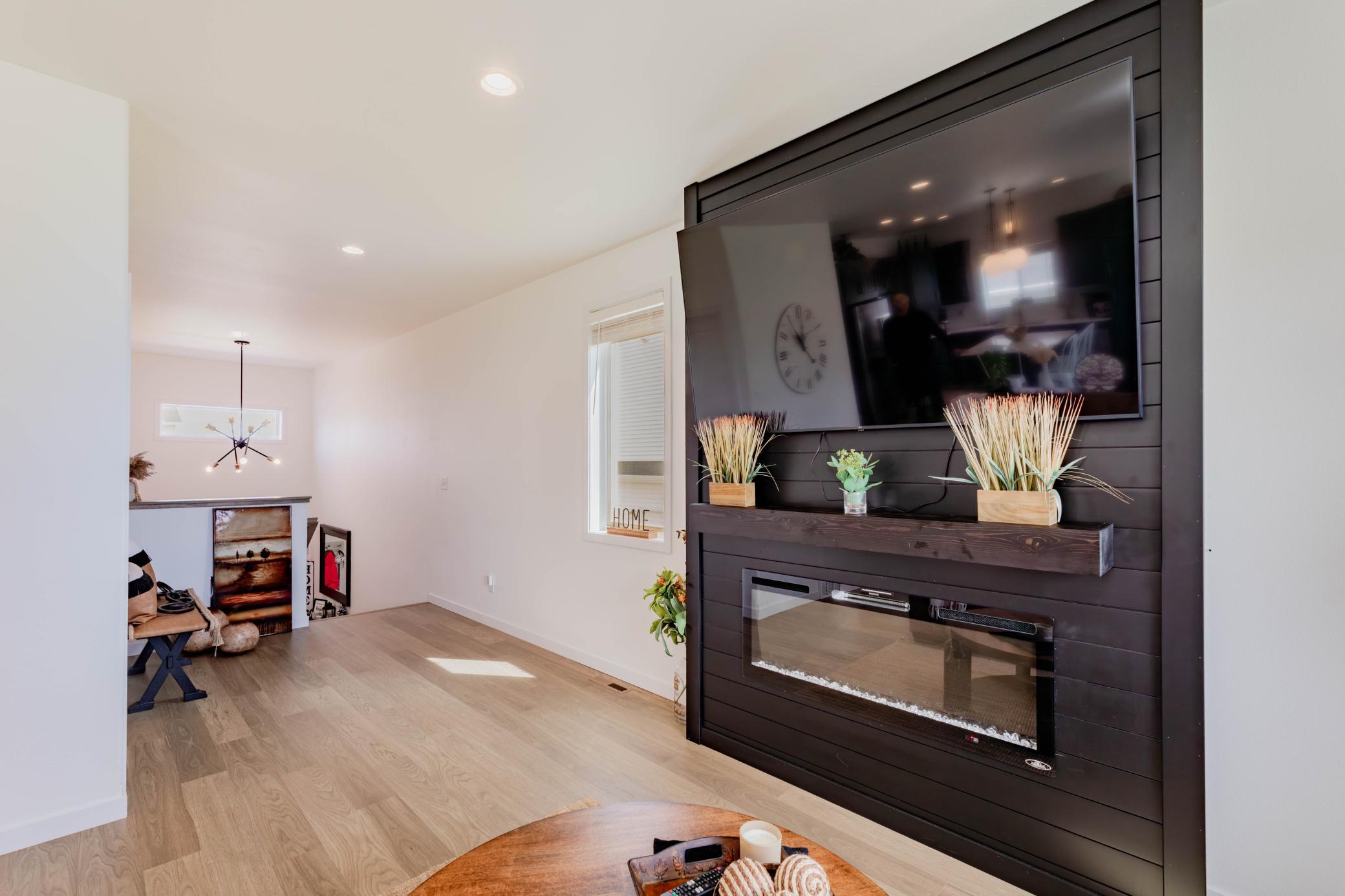 2023 single family home for sale at 1151 Marlys Drive W in West Fargo, ND — 3 bed, 3 bath (photo 6 of 42)