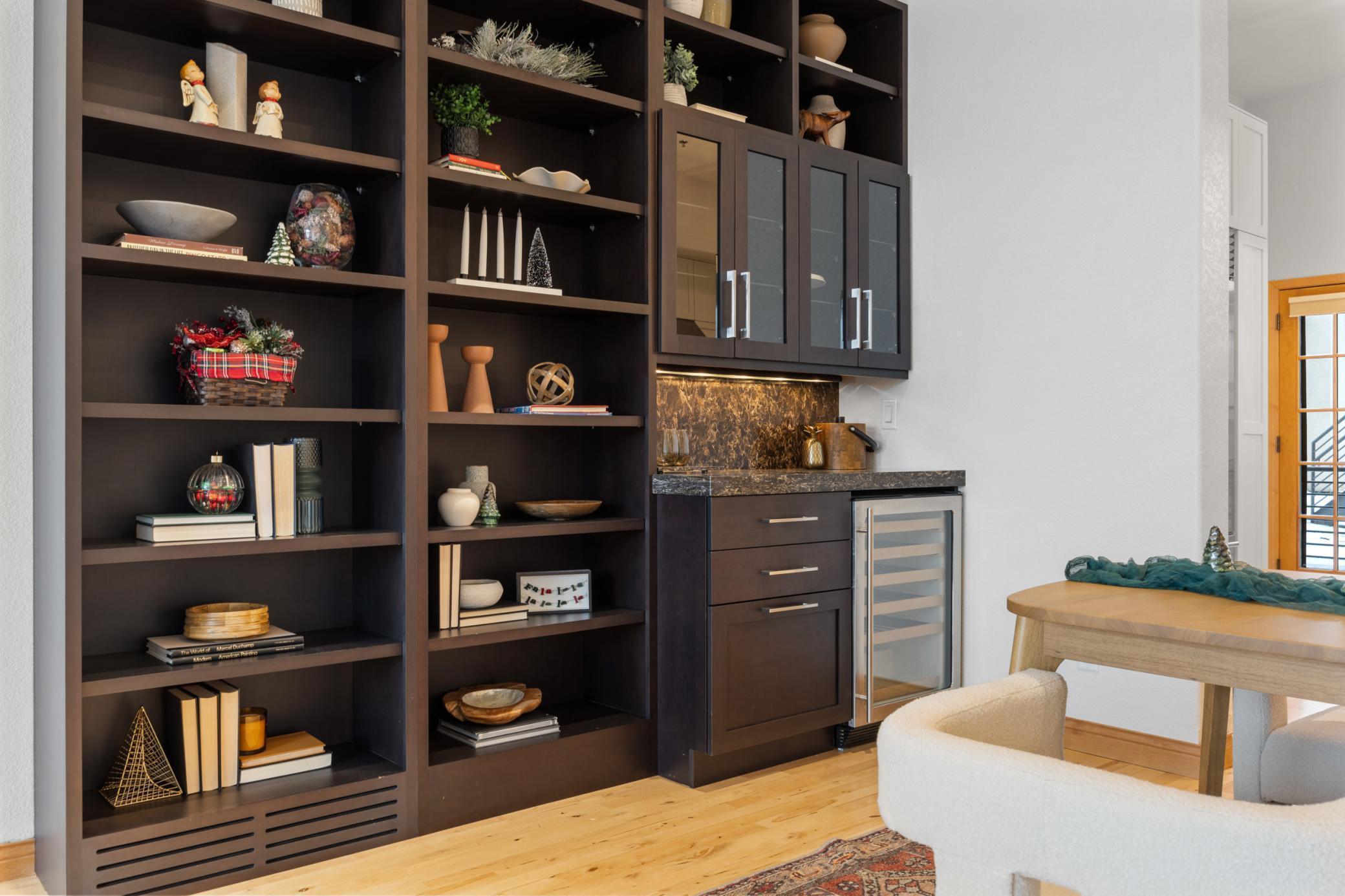 2004 condo for sale at 12 Broadway N, Unit 201 in Fargo, ND — 2 bed, 2 bath (photo 14 of 39)